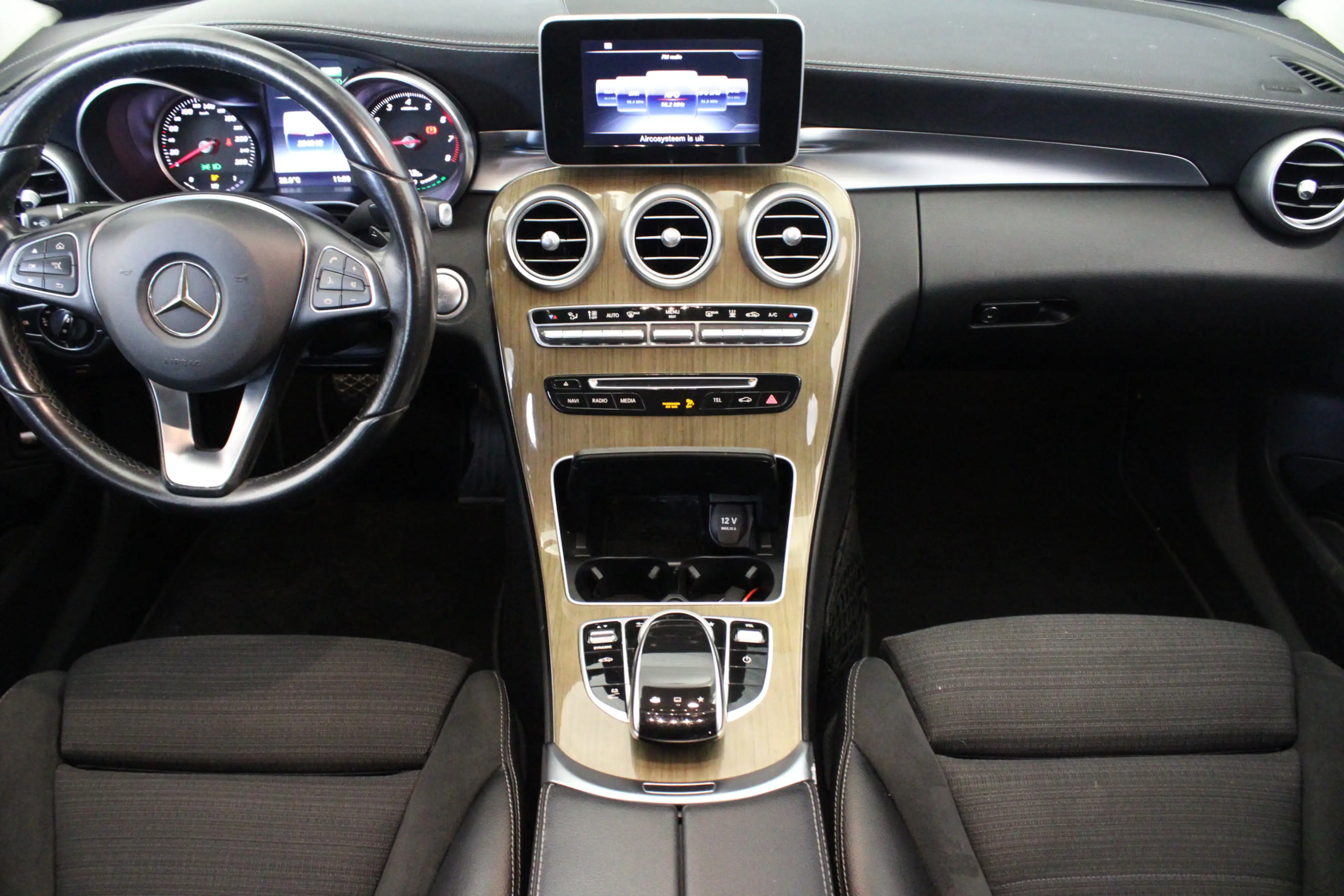 Mercedes-Benz C 350 e Lease Edition MOTOR TIKT! — photo 7