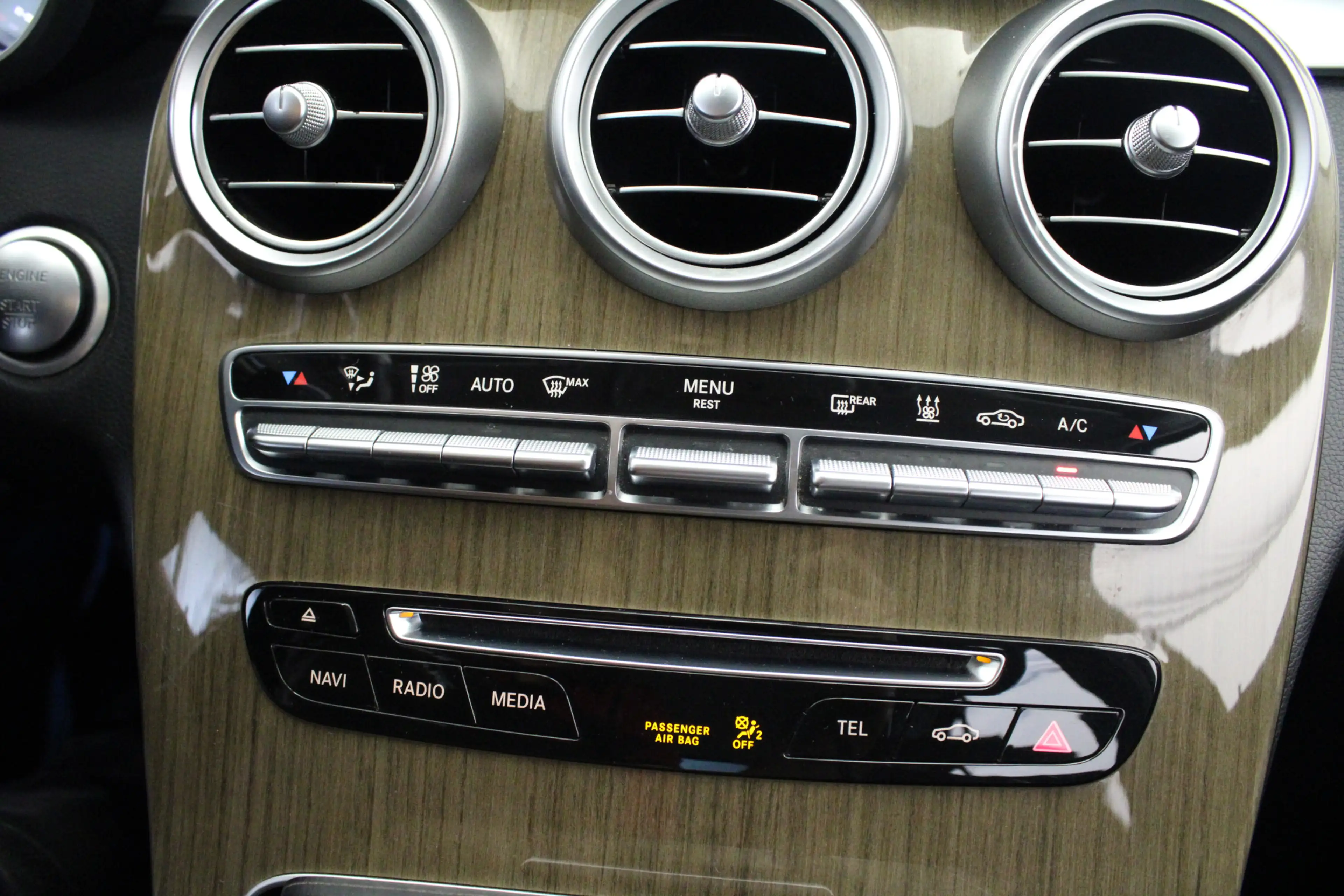 Mercedes-Benz C 350 e Lease Edition MOTOR TIKT! — photo 14