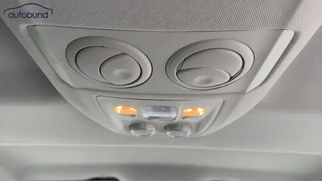 Citroen Spacetourer view 10