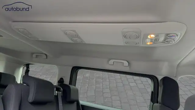 Citroen Spacetourer view 9