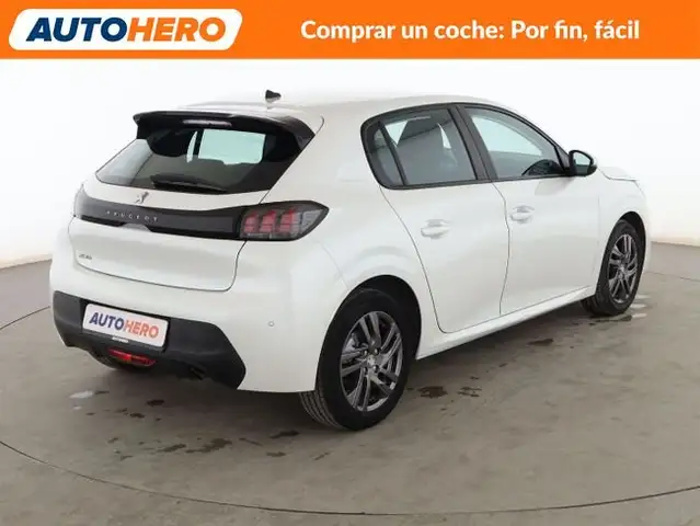 Peugeot 208 view 6