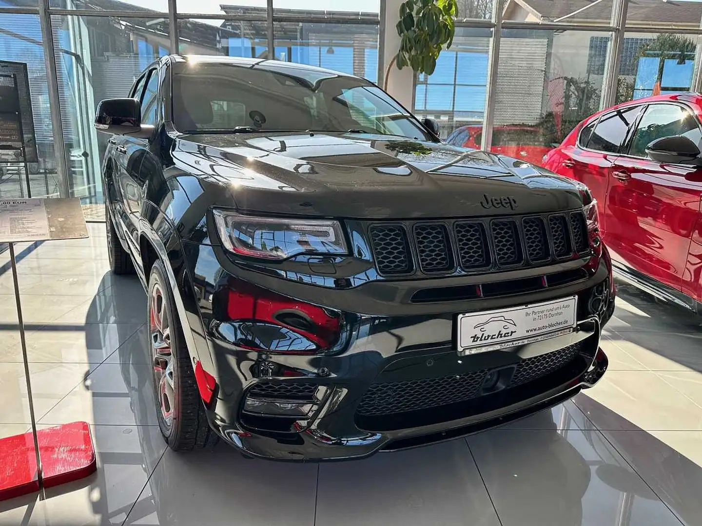 Jeep Grand Cherokee 6.4 V8 Hemi 4WD Automatik SRT Černá - 2