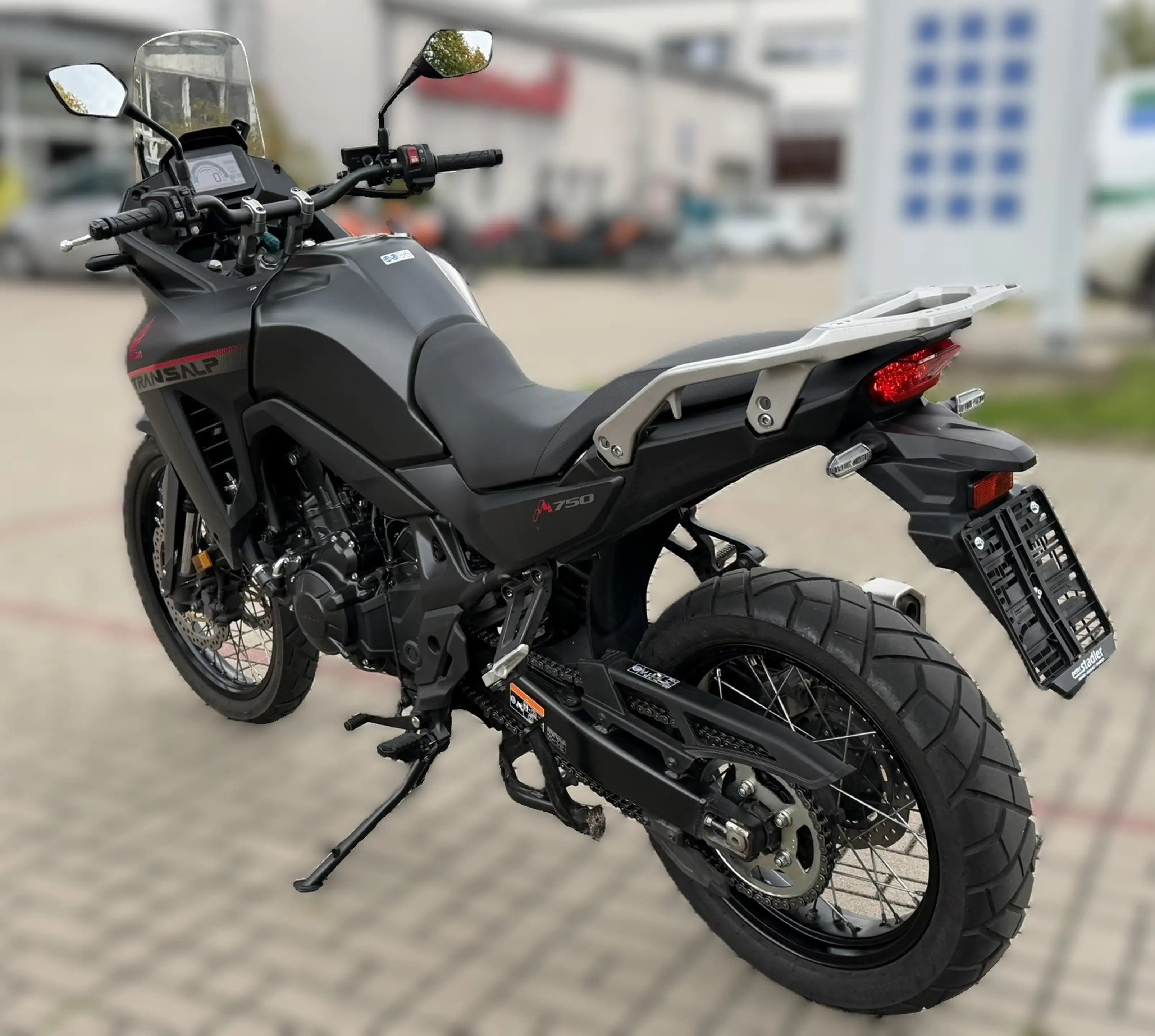 Honda Transalp 750 — photo 4