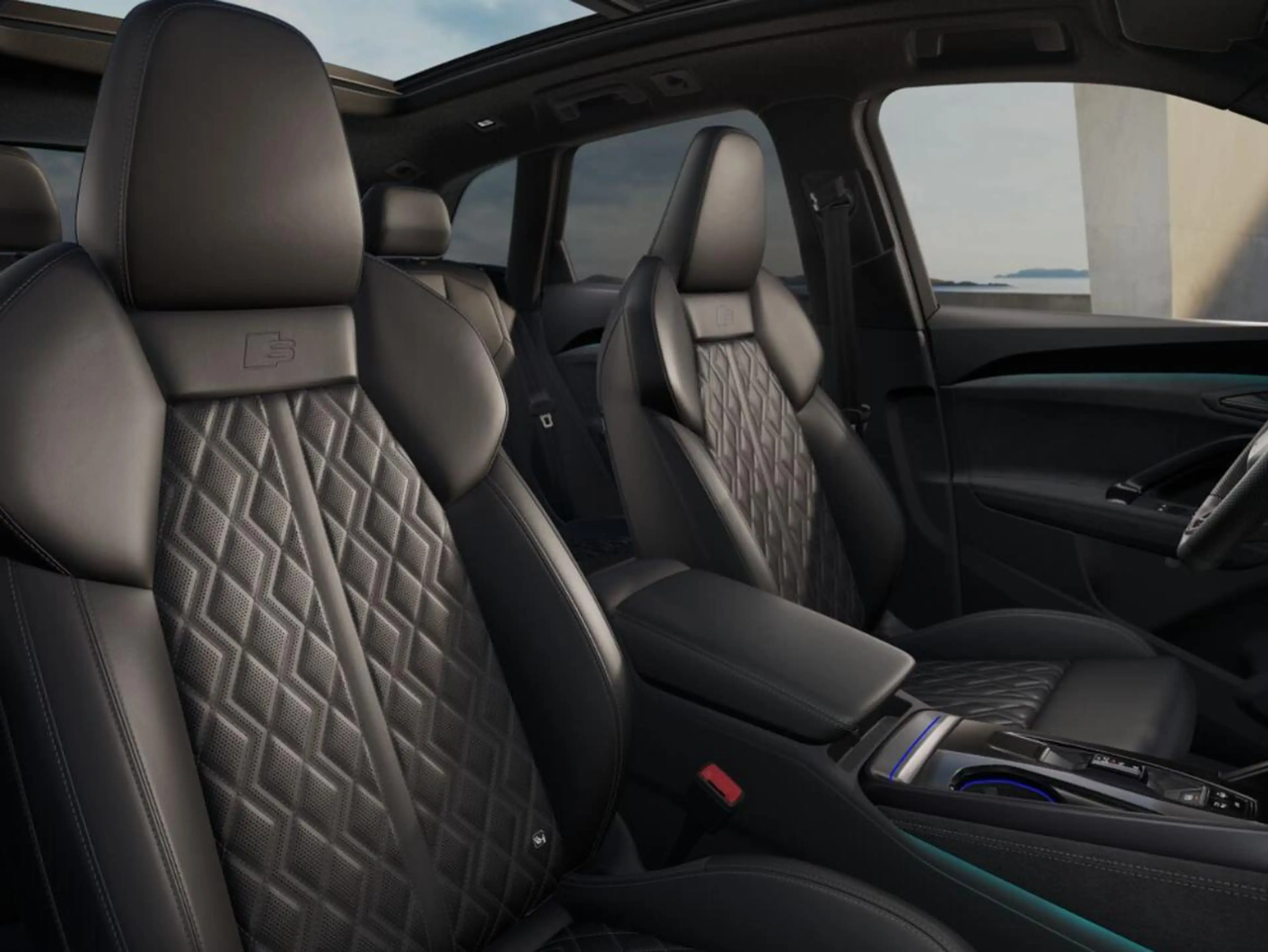 Audi Q5 S edition Competition e-hybrid 270 kW / 367 PK SUV — photo 5