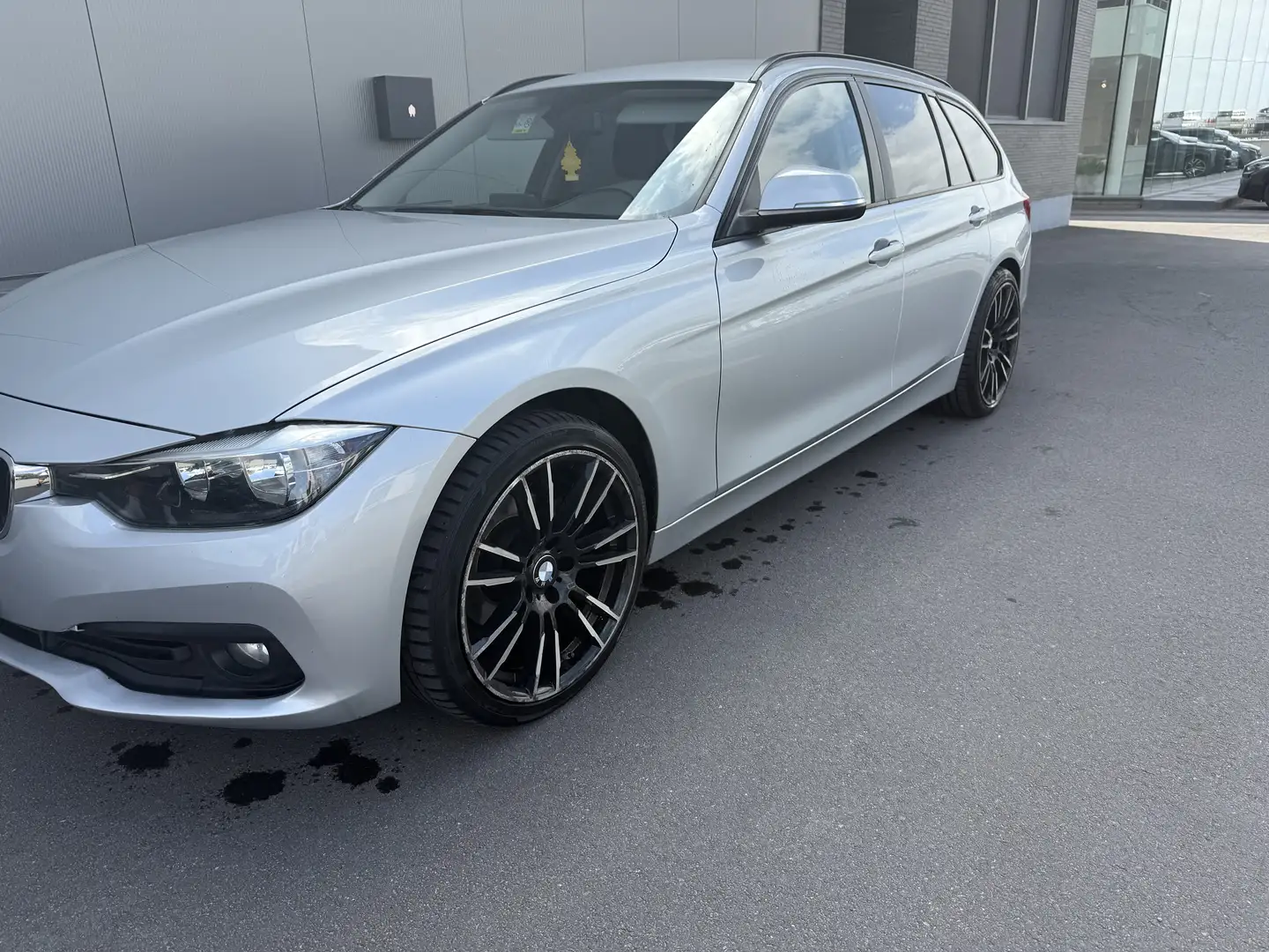 BMW 316 316d Touring Aut. - 1