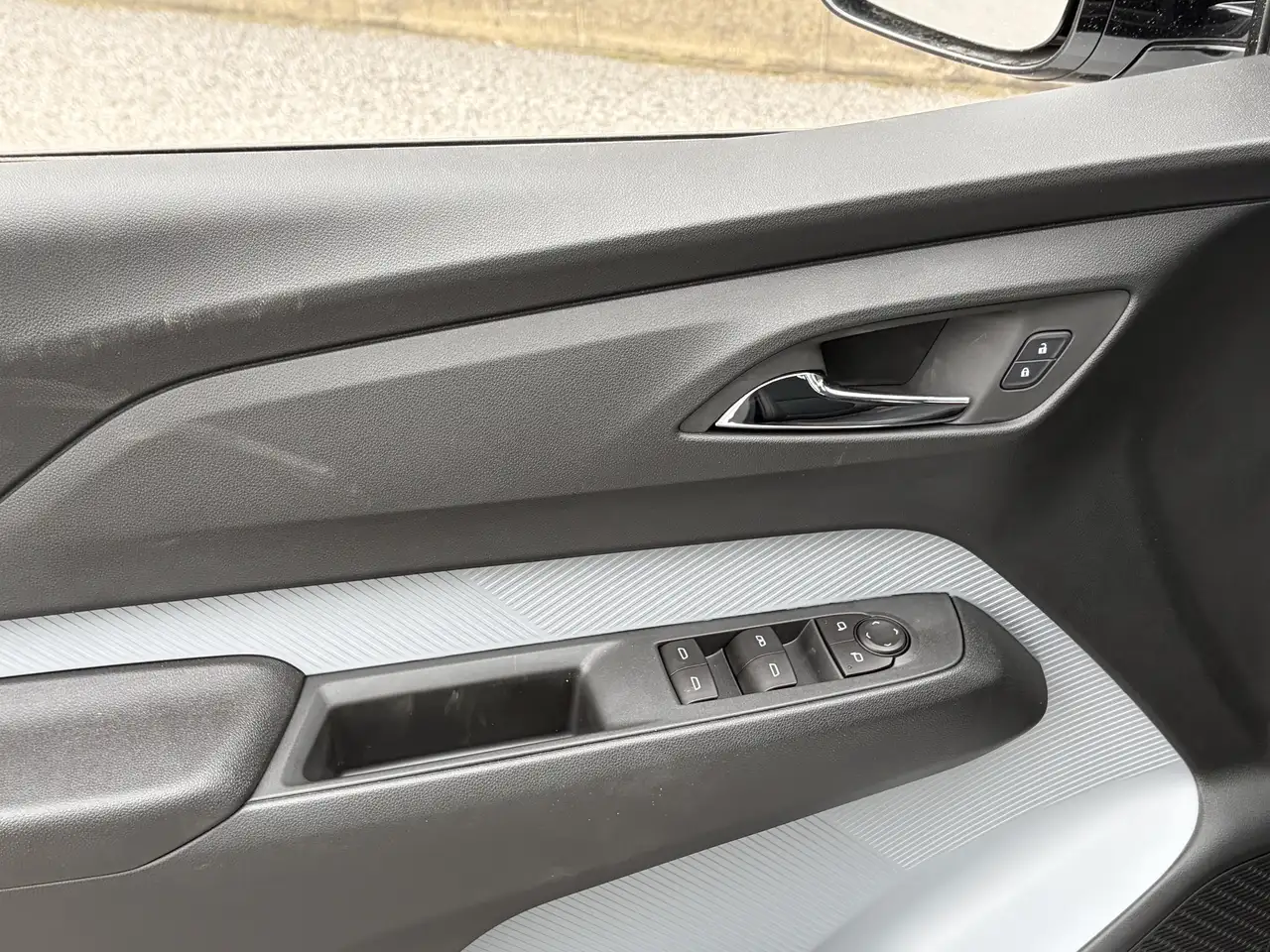 Chevrolet Bolt снимка Chevrolet Bolt