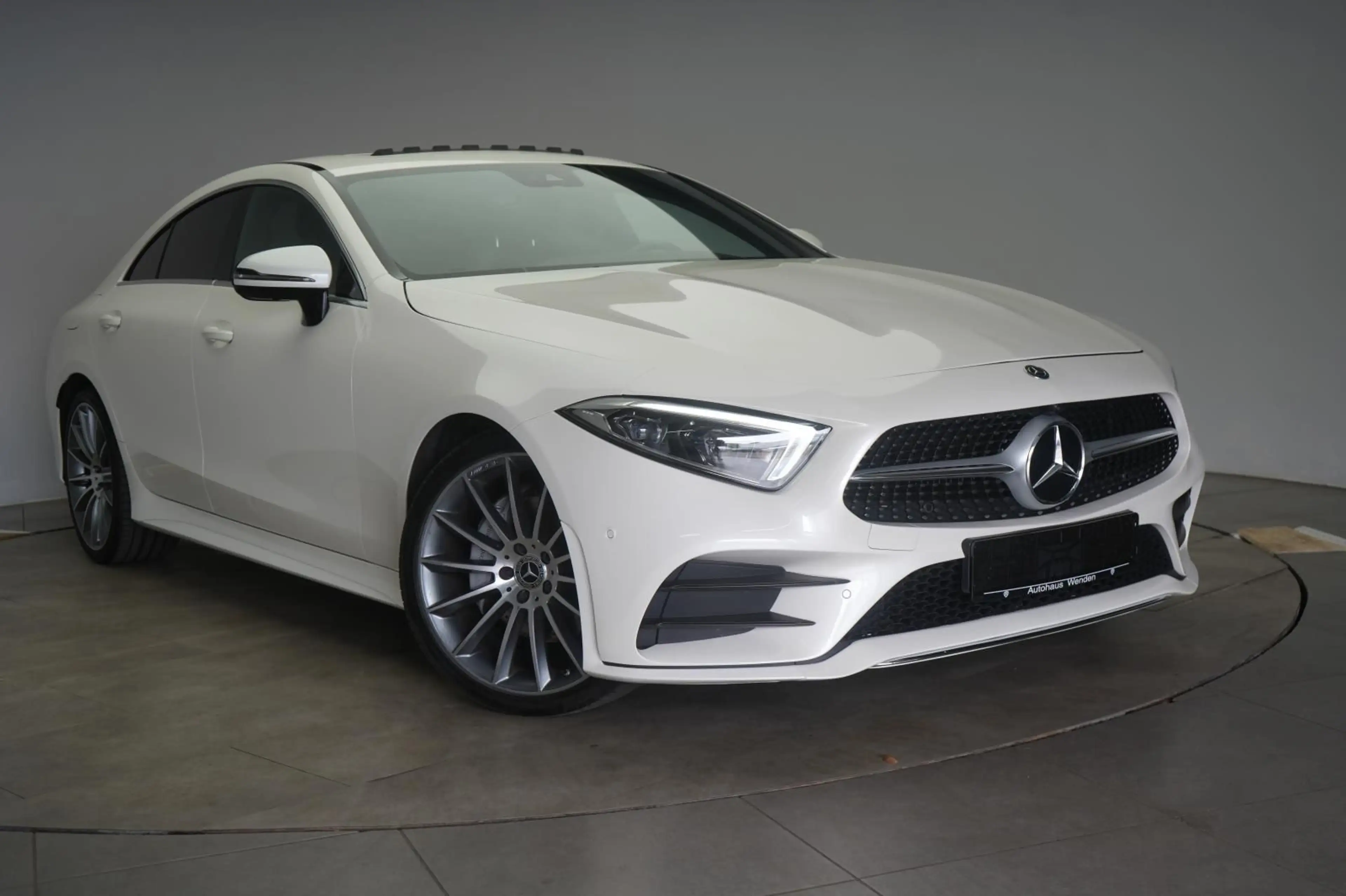Mercedes-Benz CLS 220 d AMG Line Leder/Kamera/Temp/Lane/Side