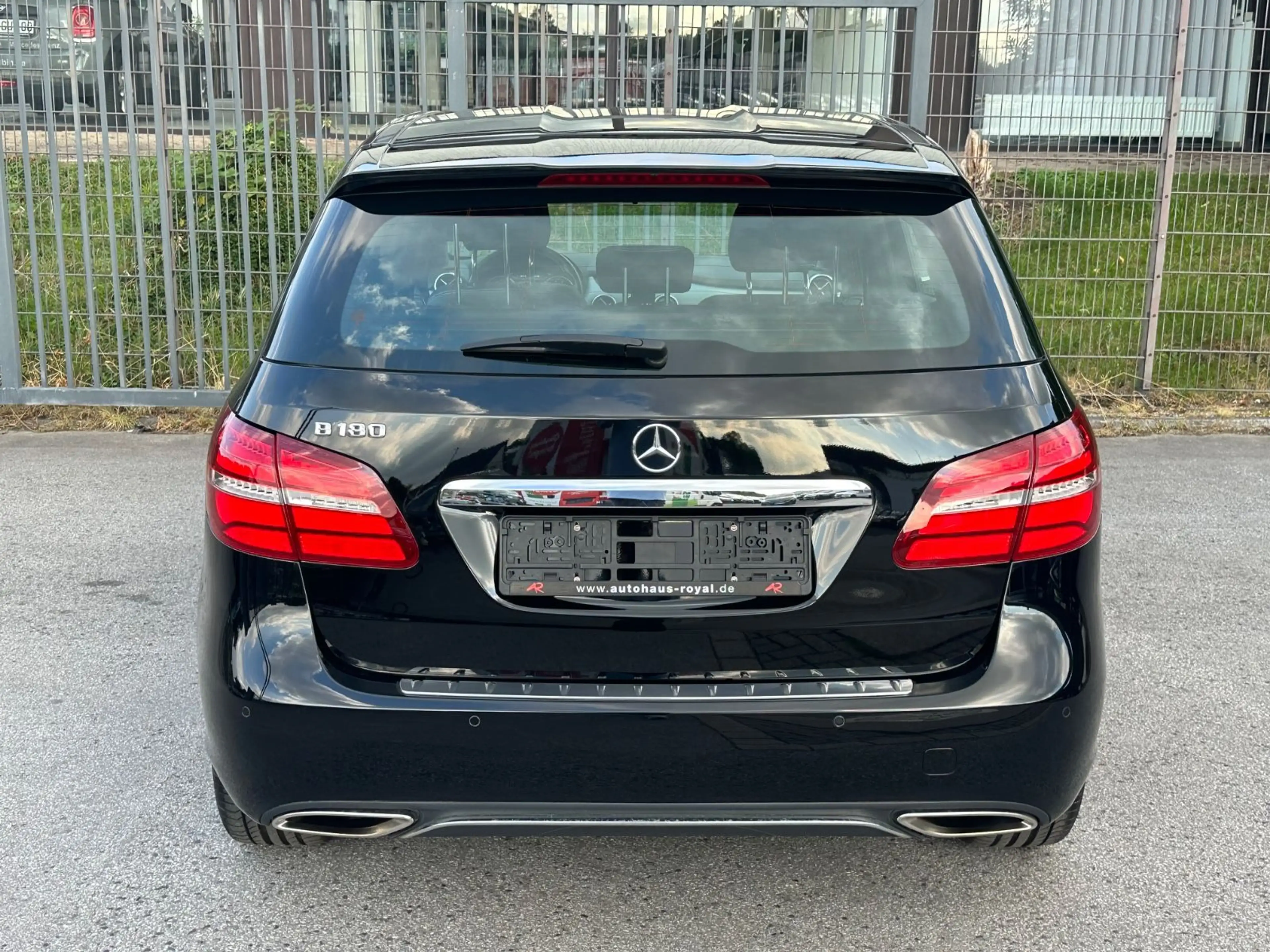 Mercedes-Benz B 180 Navi LED — photo 5