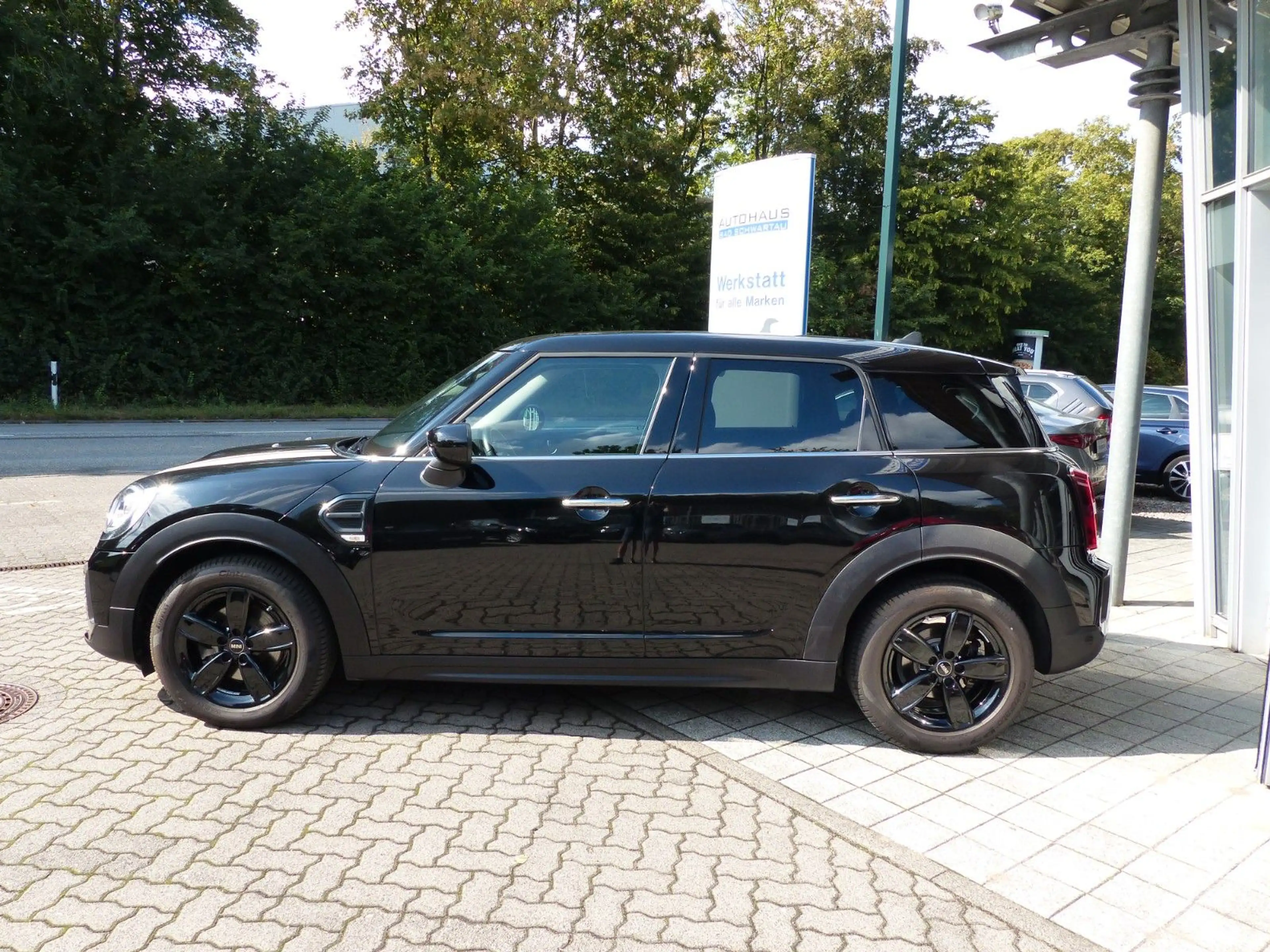 MINI Cooper Countryman Cooper Classic Trim — photo 6