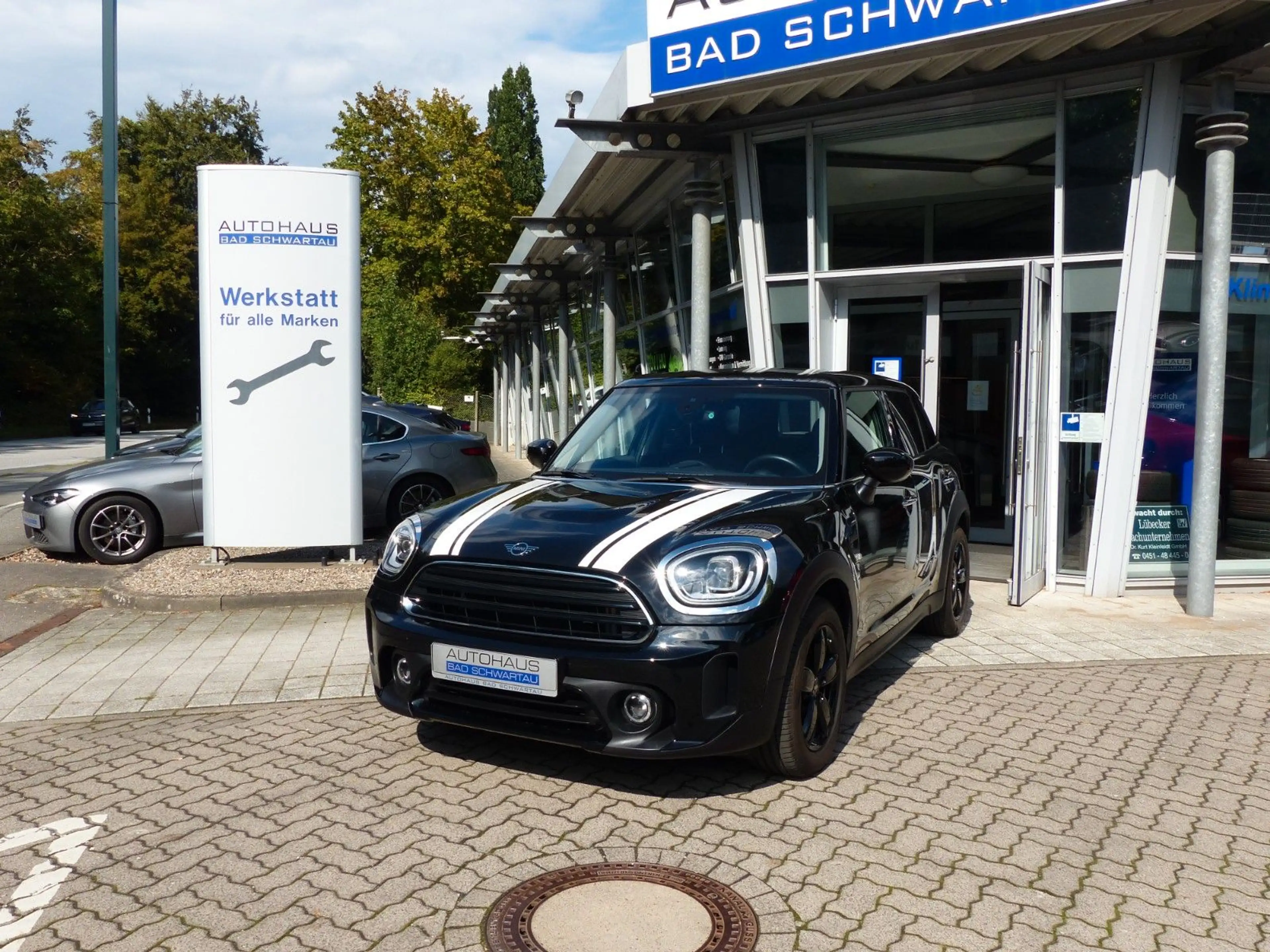 MINI Cooper Countryman Cooper Classic Trim — photo 7