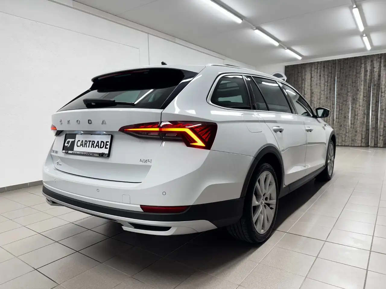 Skoda Octavia 2.0 TDI DPF Scout 4x4, миниатюра 8