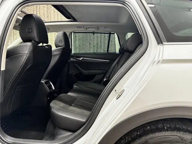 Skoda Octavia view 13