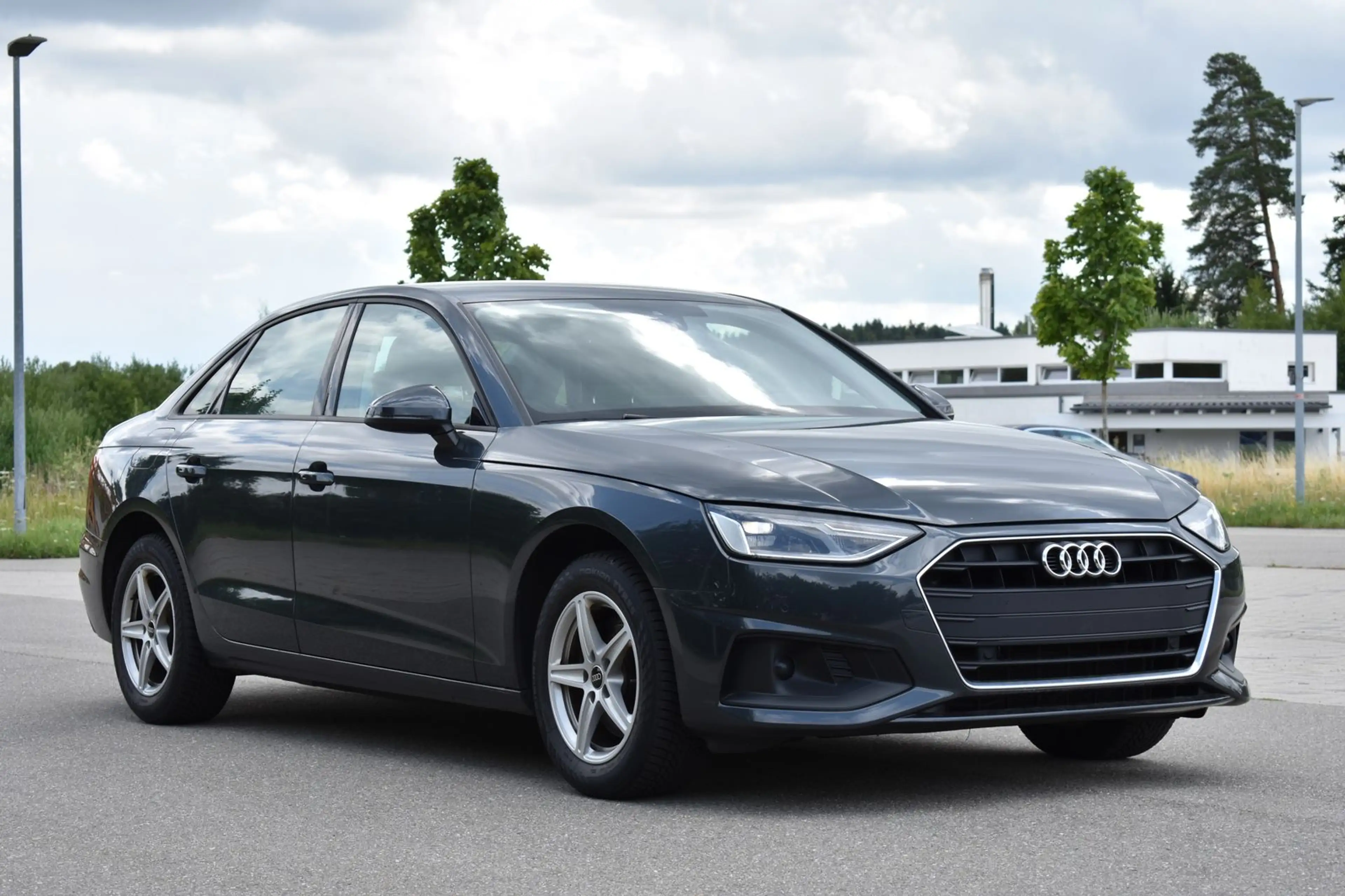 Audi A4 35 TDI*Limousine*S-Tronic*LED*Navi*SHZ — photo 2