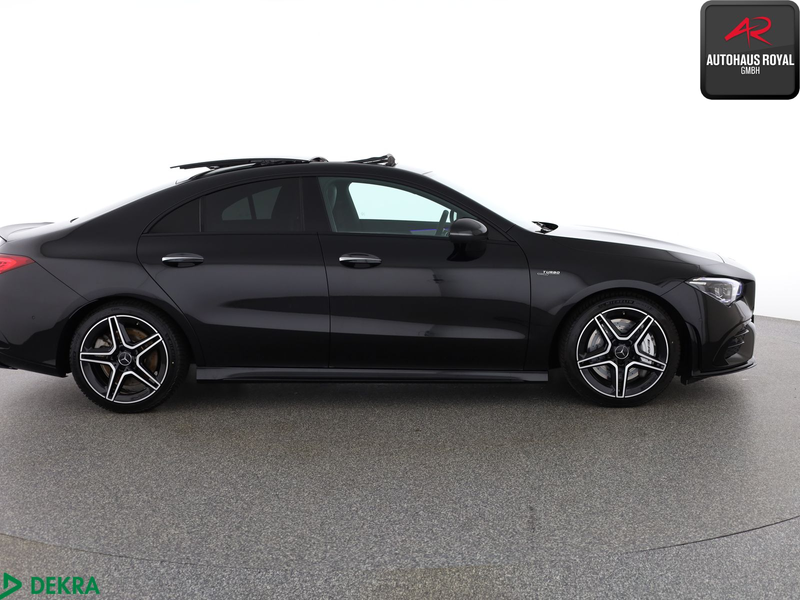 Mercedes-Benz CLA 35 AMG CLA 35 AMG Digitales Instrumenten-Display — photo 6