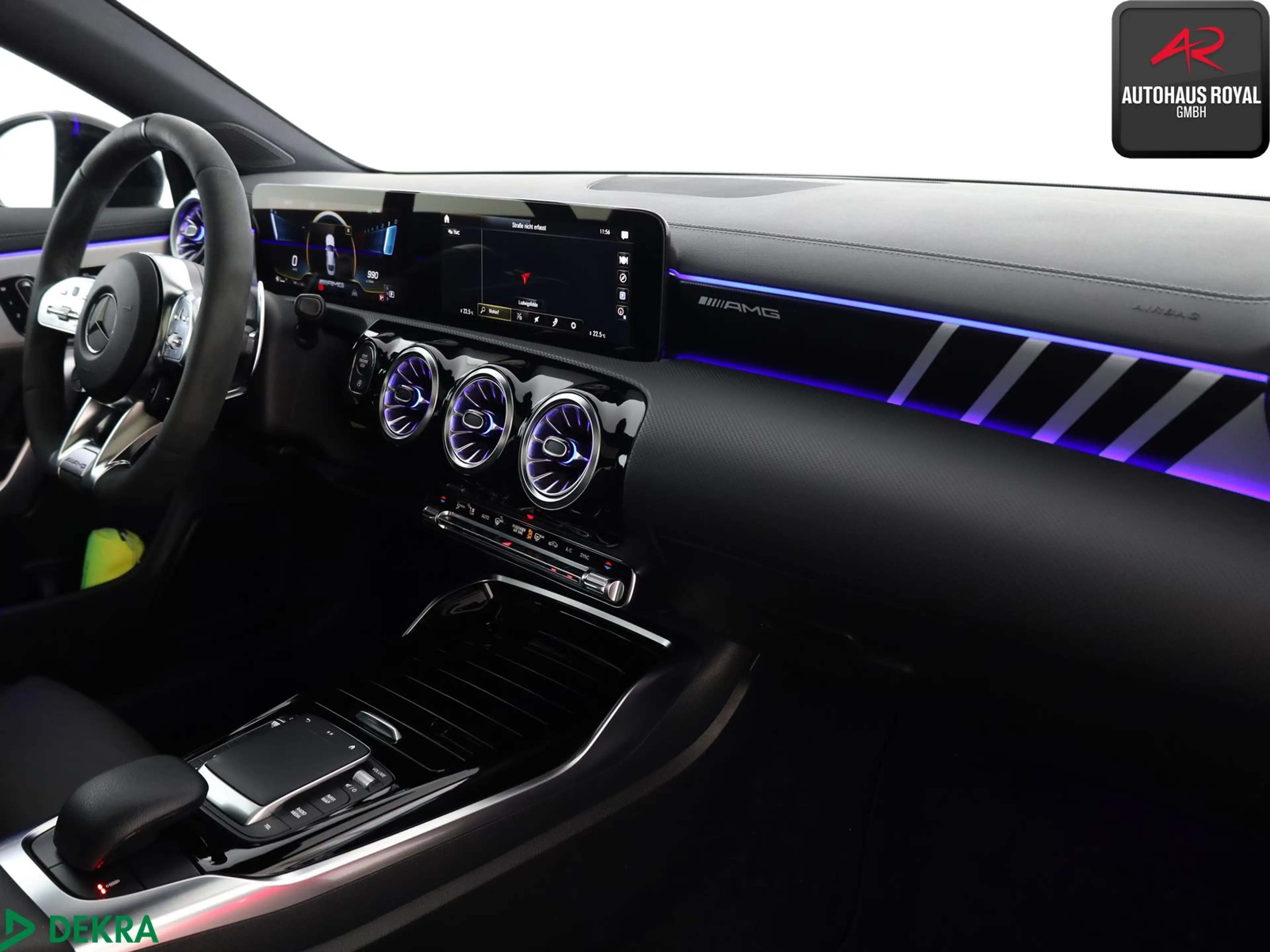 Mercedes-Benz CLA 35 AMG CLA 35 AMG Digitales Instrumenten-Display — photo 10