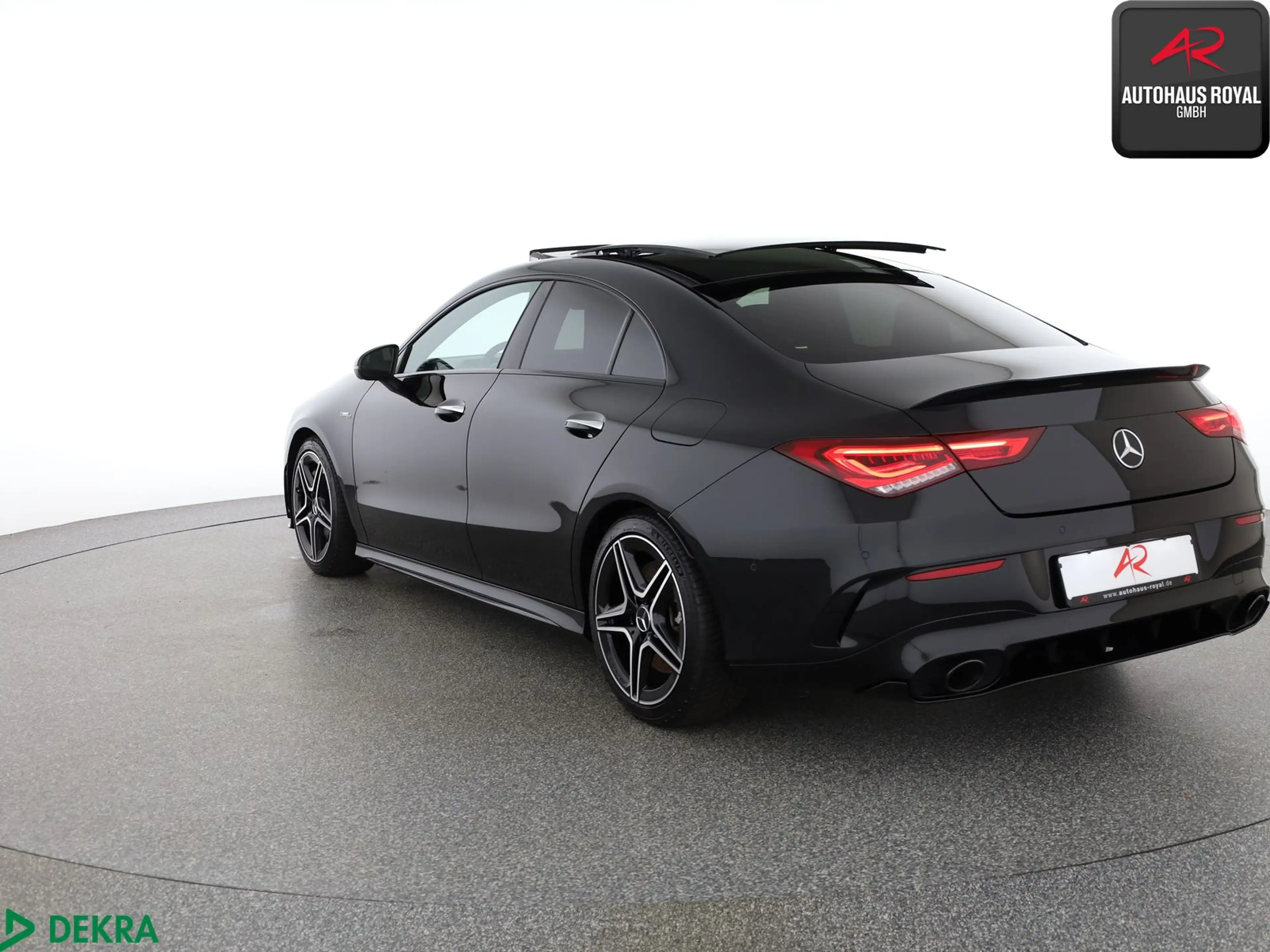 Mercedes-Benz CLA 35 AMG CLA 35 AMG Digitales Instrumenten-Display — photo 3