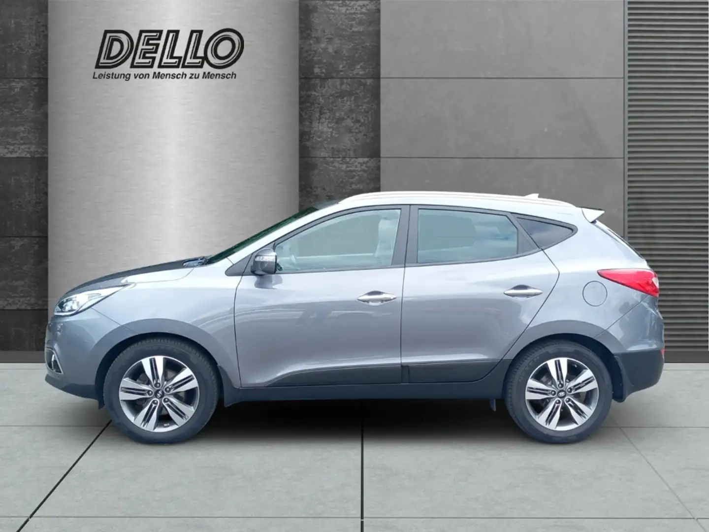 Hyundai iX35 Style 2.0 CRDI DPF Trend-Paket AWD Bi-Xenon Klimaa Grey - 2