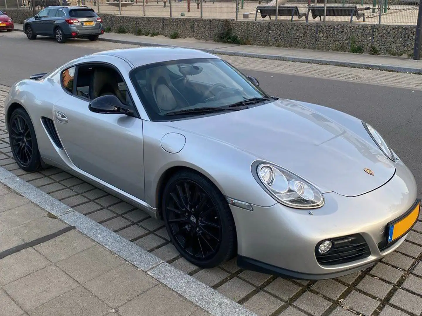 Porsche Cayman 987.2 - 1