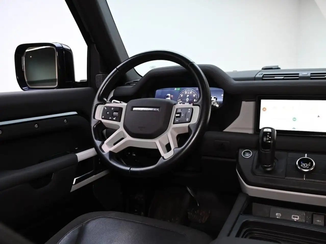 Land Rover Defender снимка Land Rover Defender