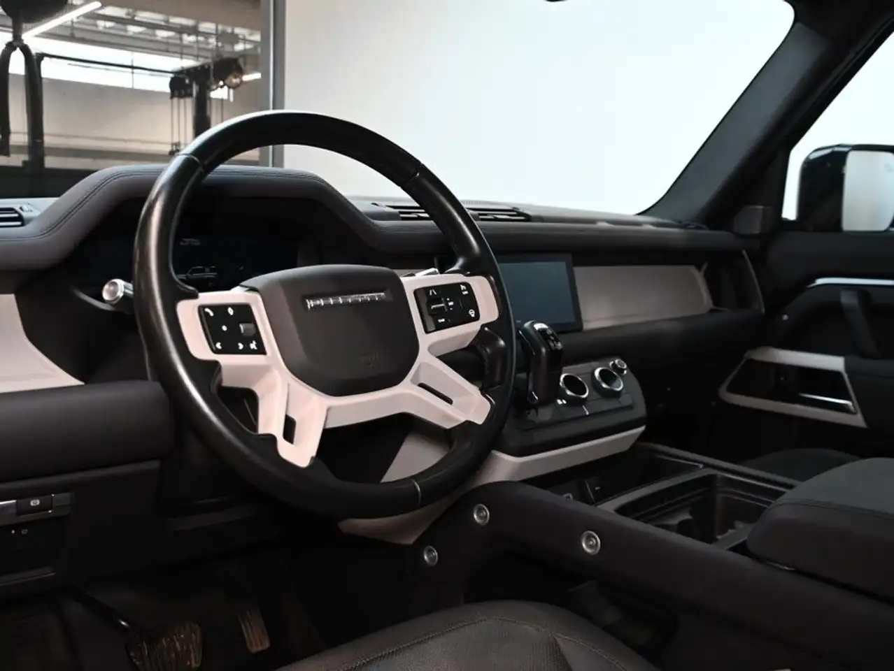 Land Rover Defender снимка Land Rover Defender