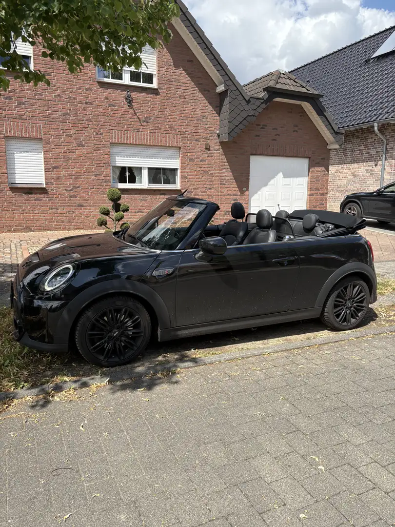 MINI Cooper Cabrio Cooper S Classic Trim Schwarz - 2