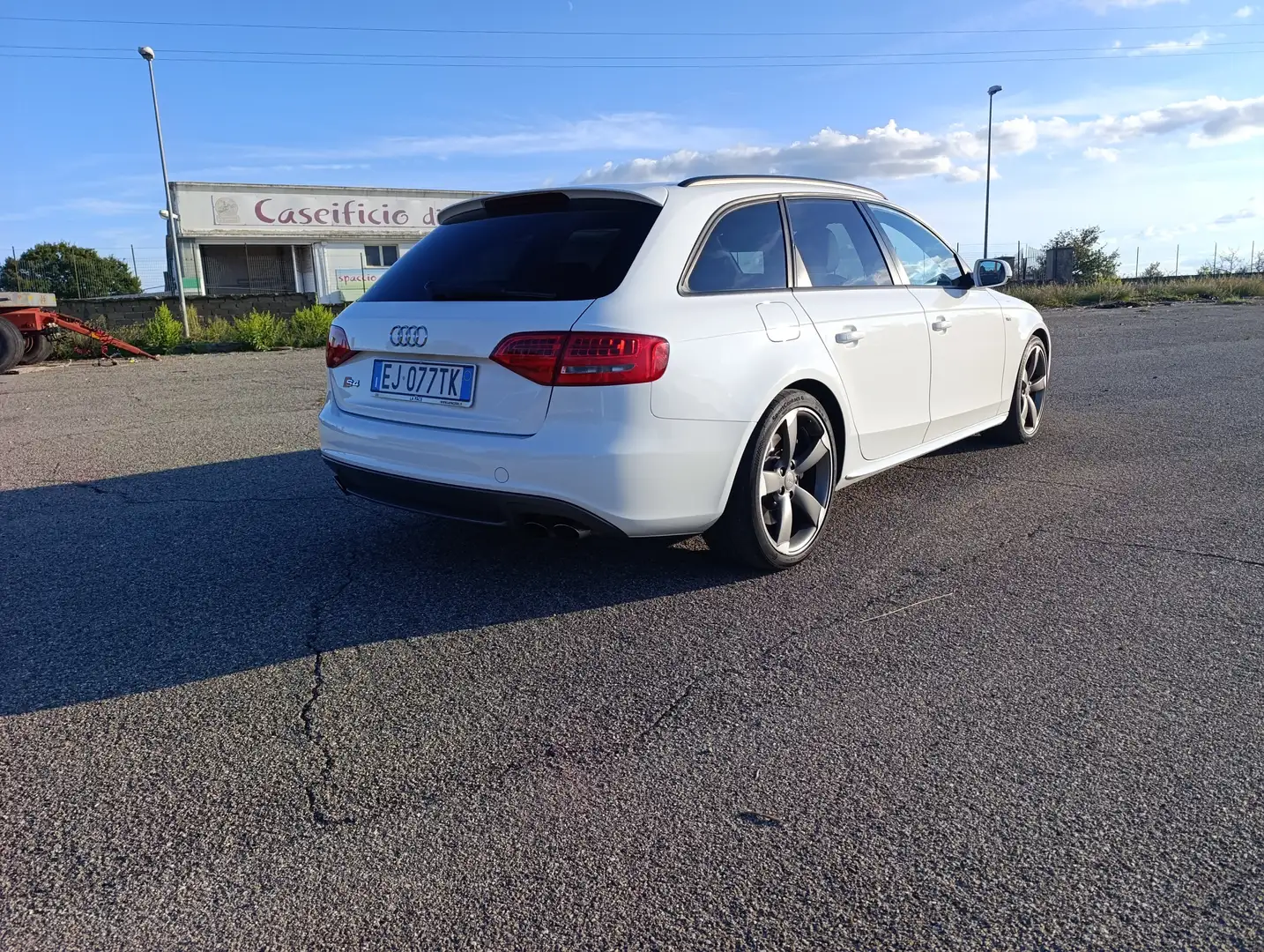 Audi S4 S4 Avant 3.0 V6 tfsi quattro s-tronic Белый - 2