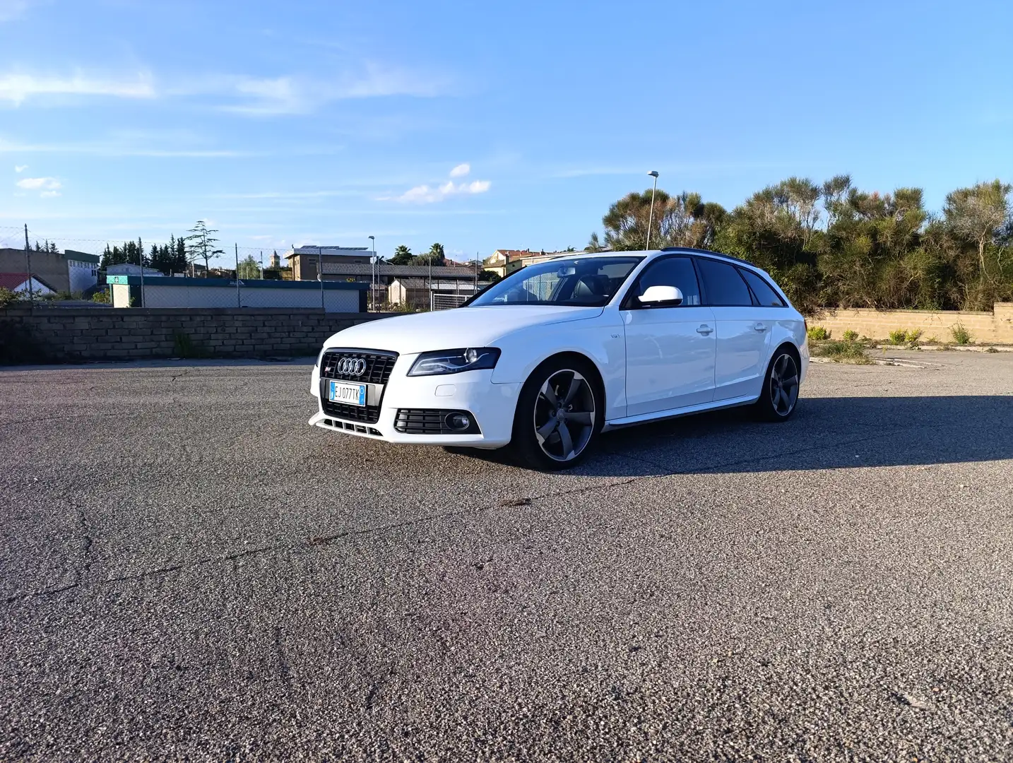 Audi S4 S4 Avant 3.0 V6 tfsi quattro s-tronic Белый - 1