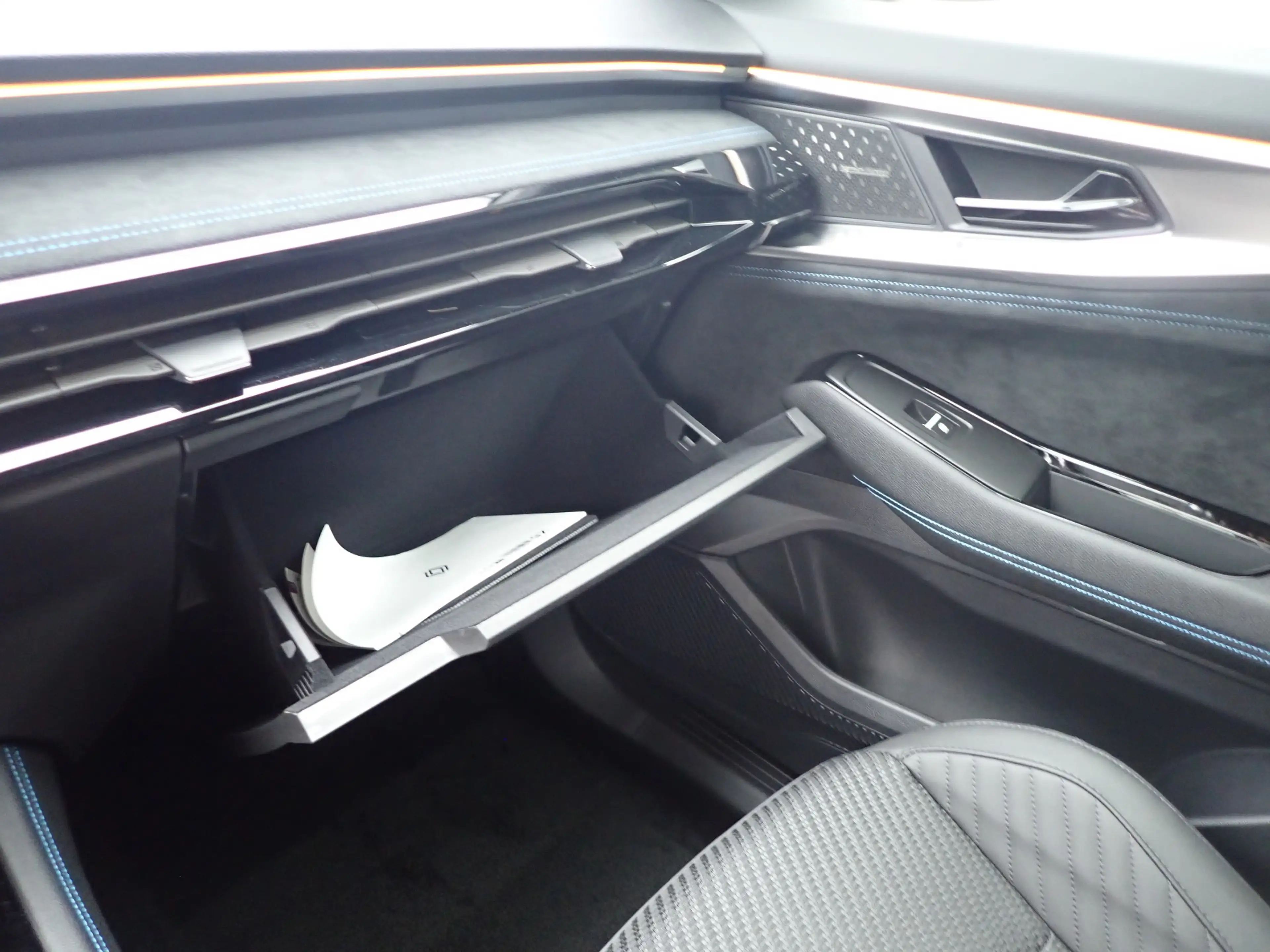 Renault Espace 6 Esprit Alpine Full Hybrid E-Tech 200 5-Sitzer — photo 14