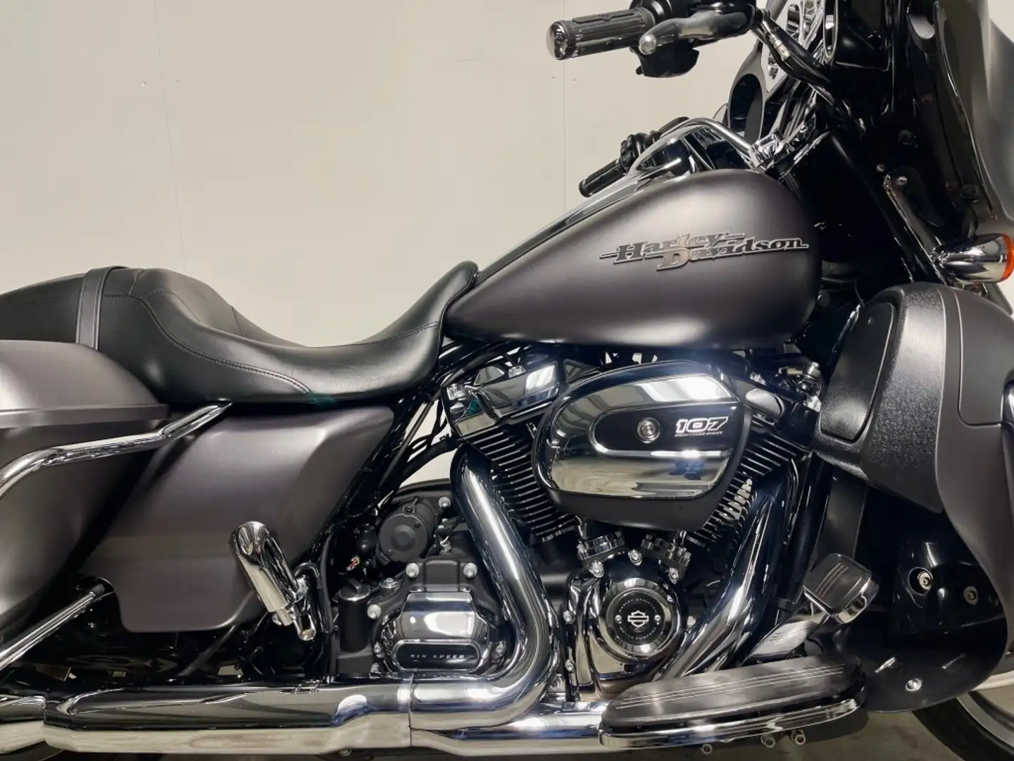 Harley-Davidson Street Glide TOURING FLHXS SPECIAL MET ELEKTRONISCH REGELBARE U - 2