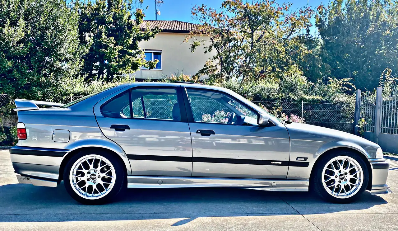 BMW 320i c/abs cat., foto 3