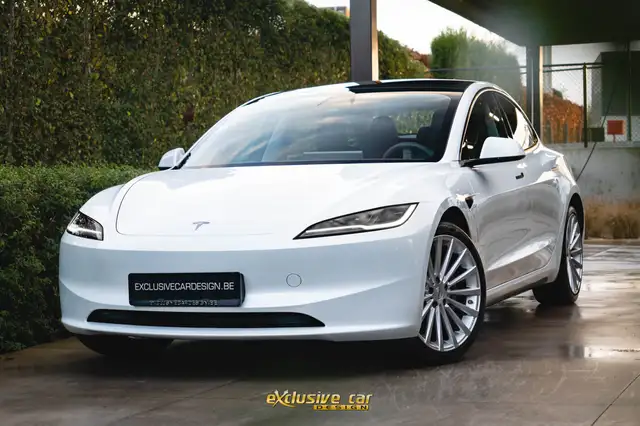 Tesla Model 3 Highland RWD/LED/Pano/Camera/Autopilot/ACC/BTW