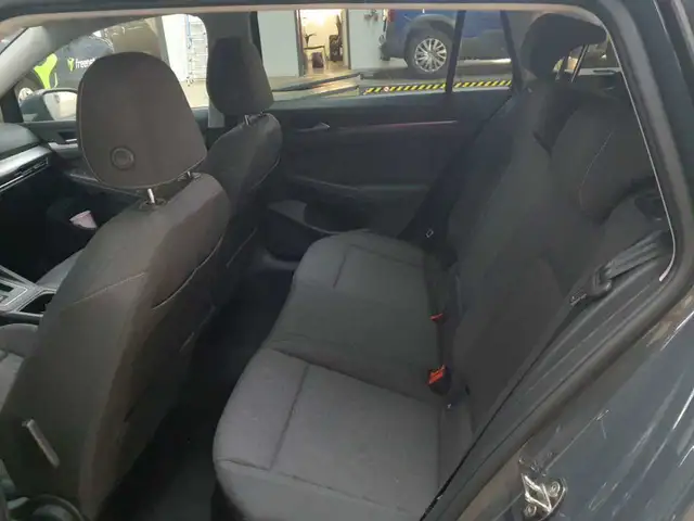 Volkswagen Golf view 13