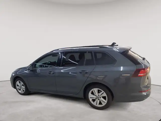 Volkswagen Golf view 6