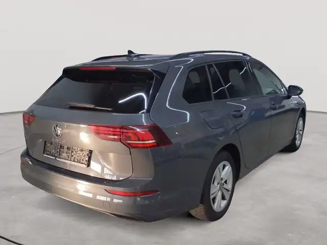 Volkswagen Golf view 4