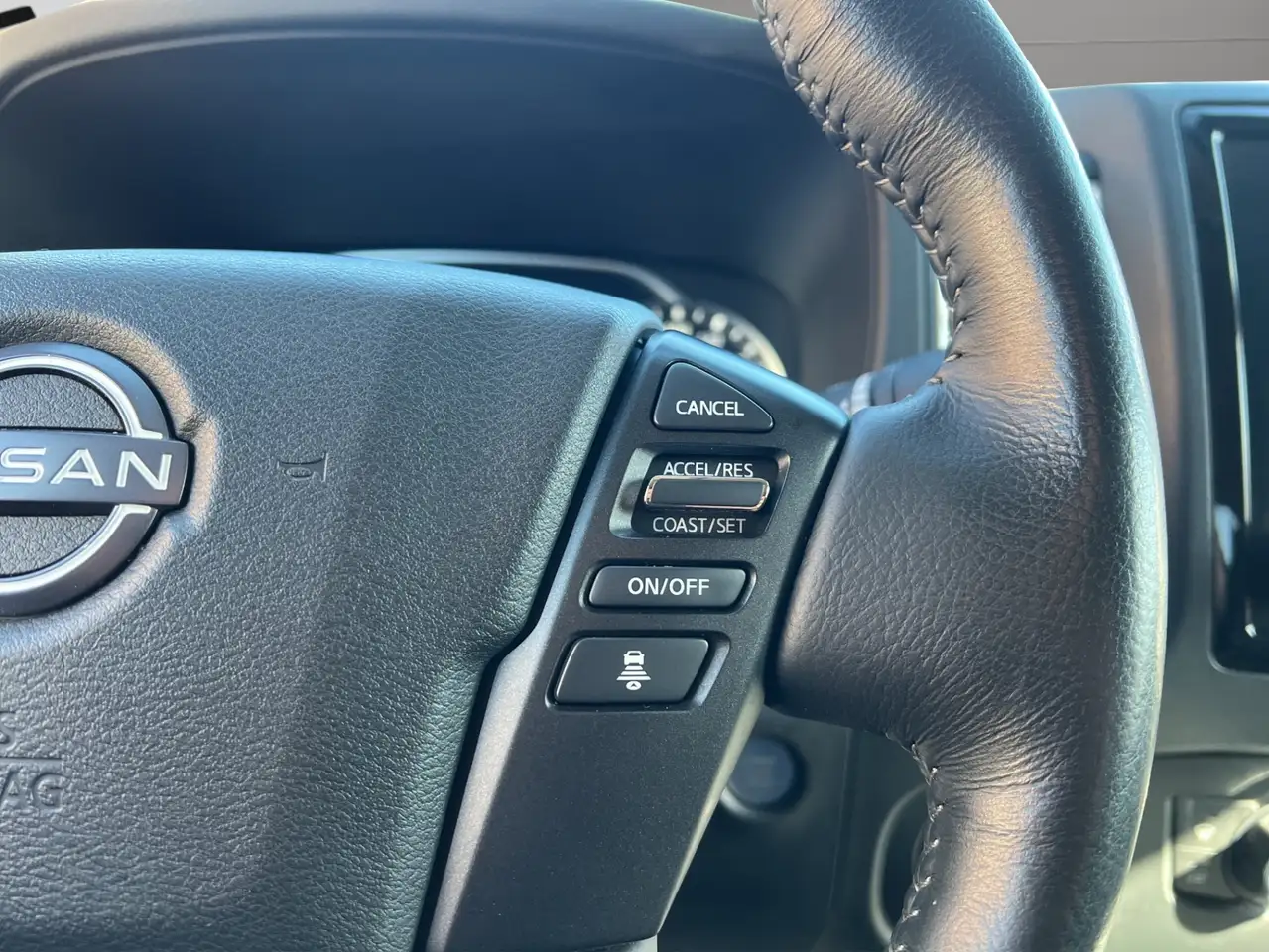 Nissan Frontier снимка Nissan Frontier