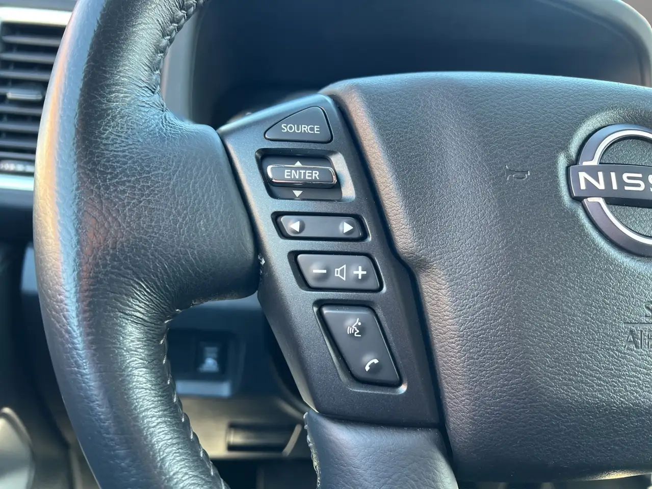 Nissan Frontier снимка Nissan Frontier