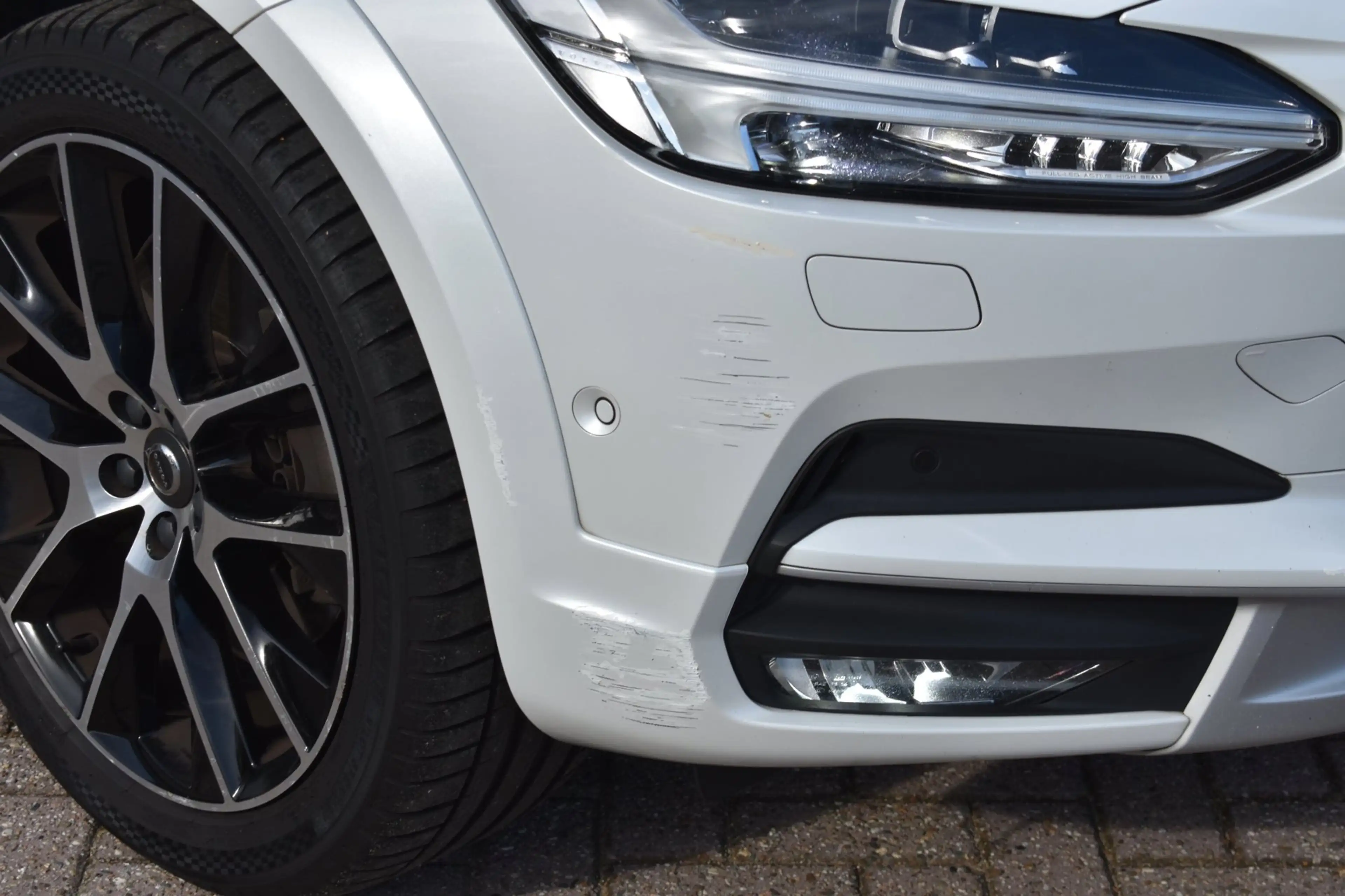 Volvo V90 Cross Country 2.0 T5 Pro '17 LED Pano Leder Clima Navi Cruise In — photo 21