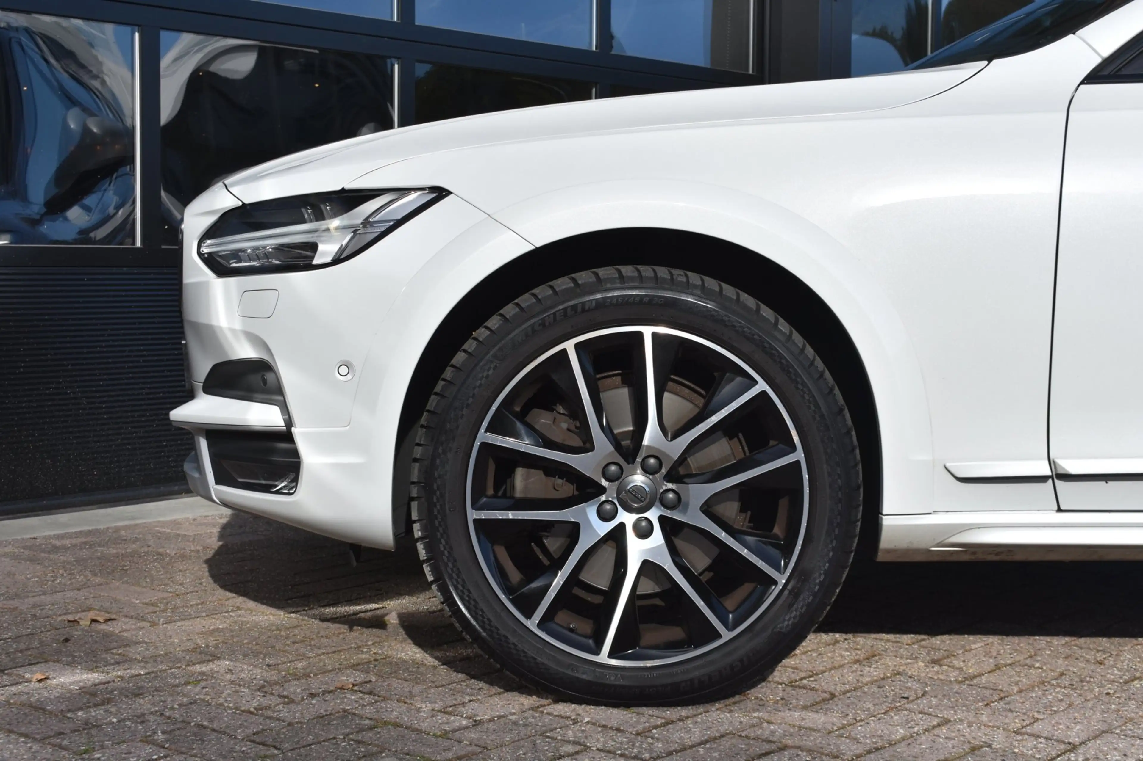Volvo V90 Cross Country 2.0 T5 Pro '17 LED Pano Leder Clima Navi Cruise In — photo 14