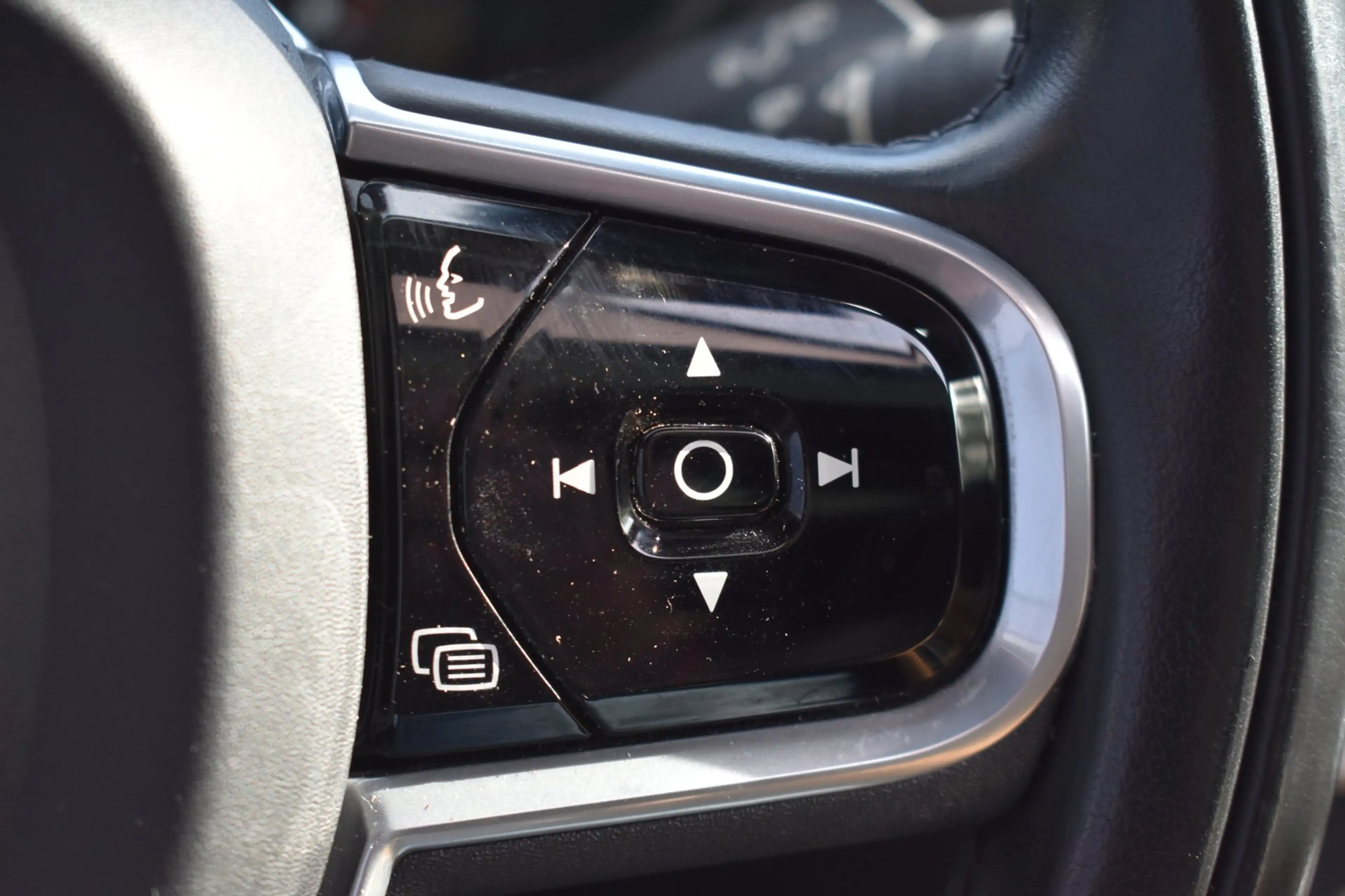 Volvo V90 Cross Country 2.0 T5 Pro '17 LED Pano Leder Clima Navi Cruise In — photo 29