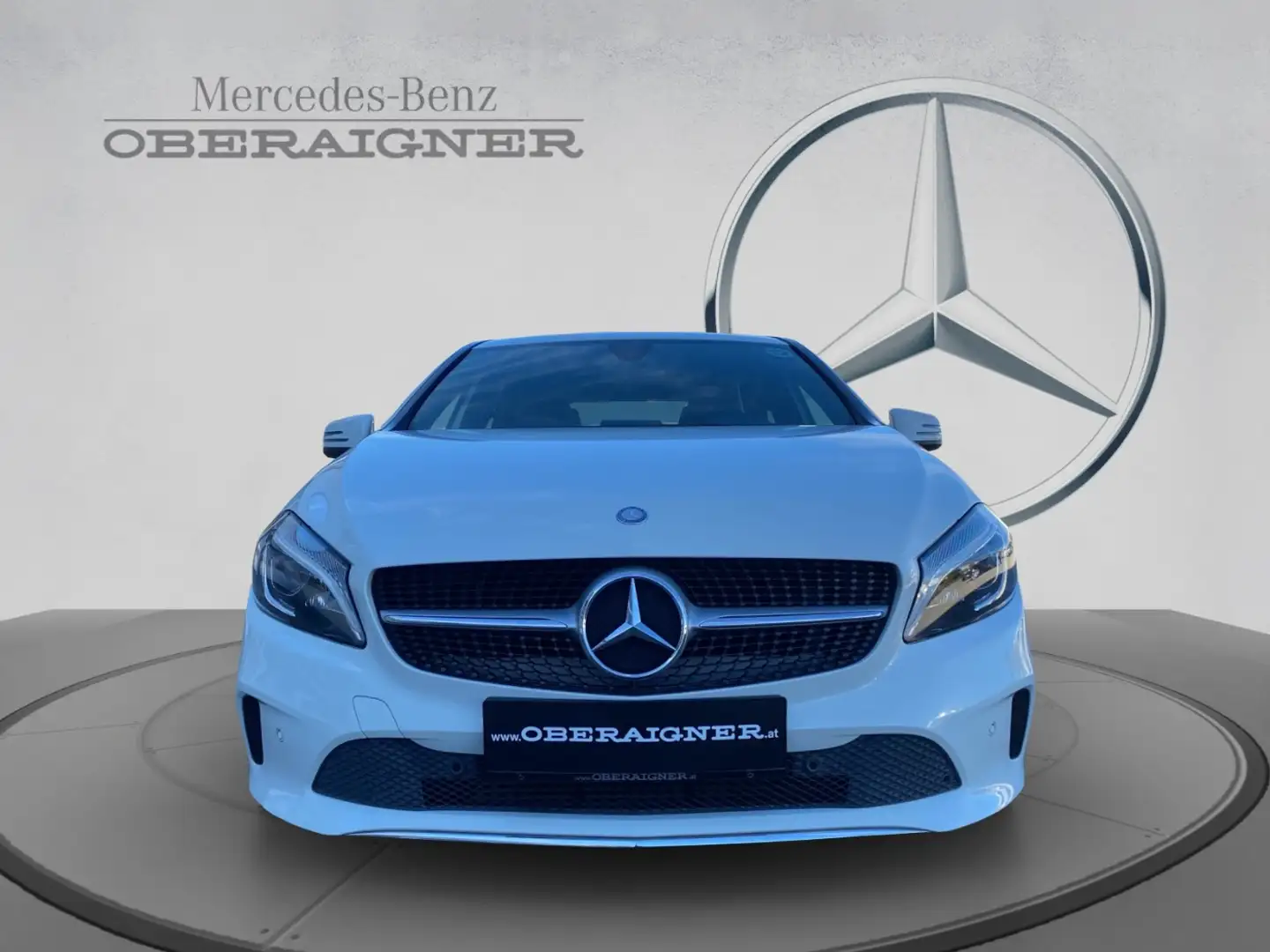 Mercedes-Benz A 160 Urban PTS Shz LED Klima Blanc - 2