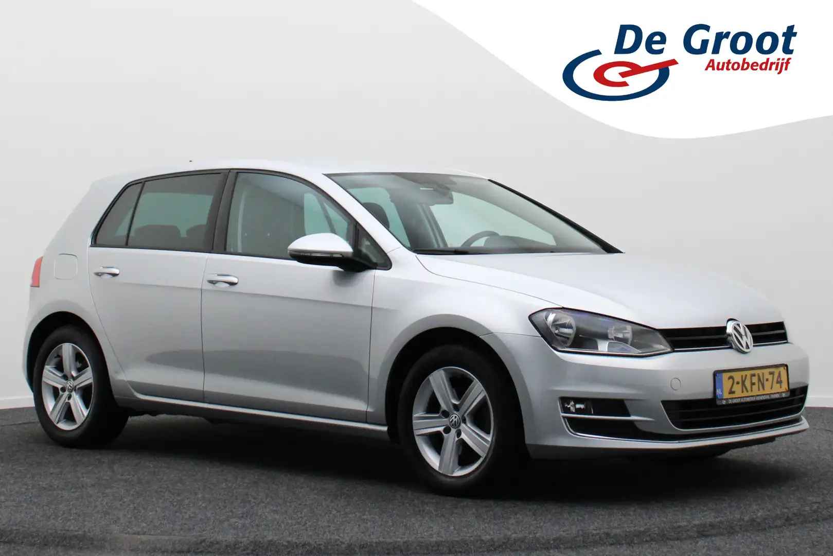 Volkswagen Golf 1.2 TSI Highline 5-Deurs, Navigatie, Climate, Crui Grau - 1
