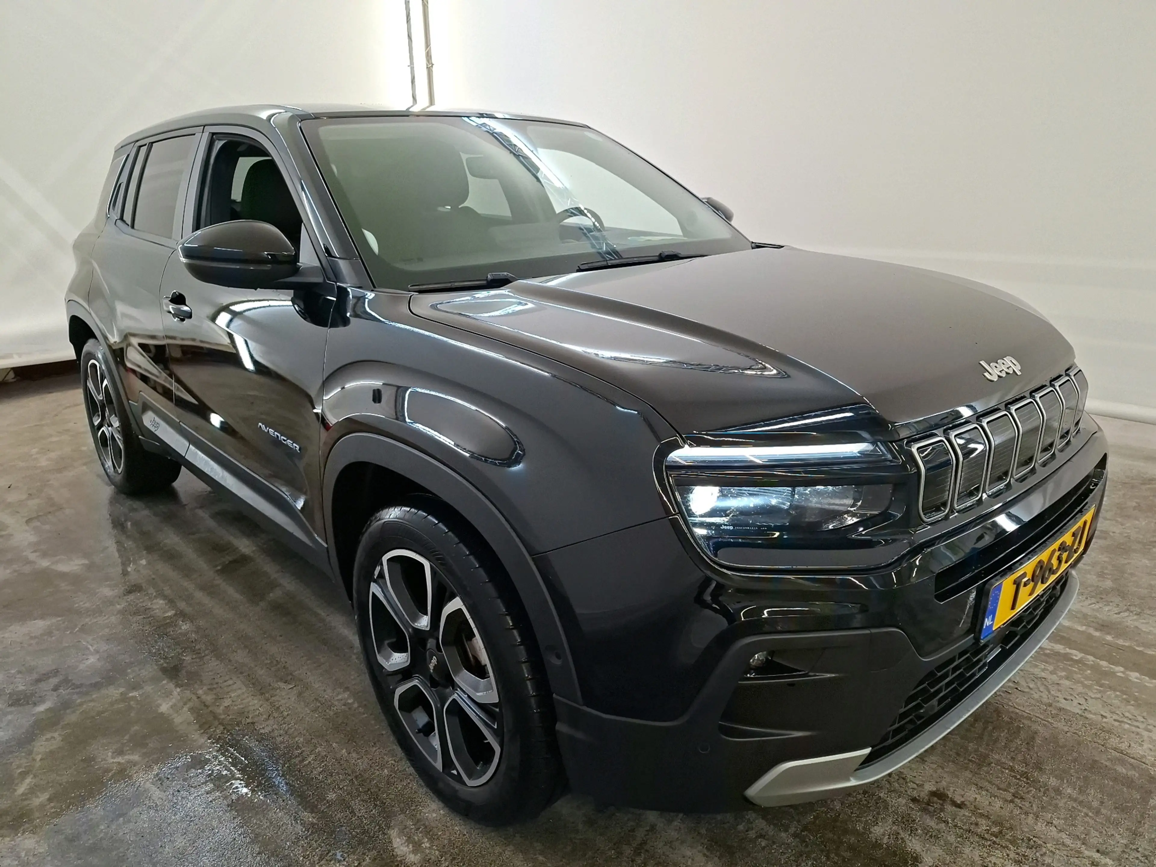 Jeep Avenger 54 kWh 155pk 1st Edition | SOH 96% | CarPlay | Sto — photo 4