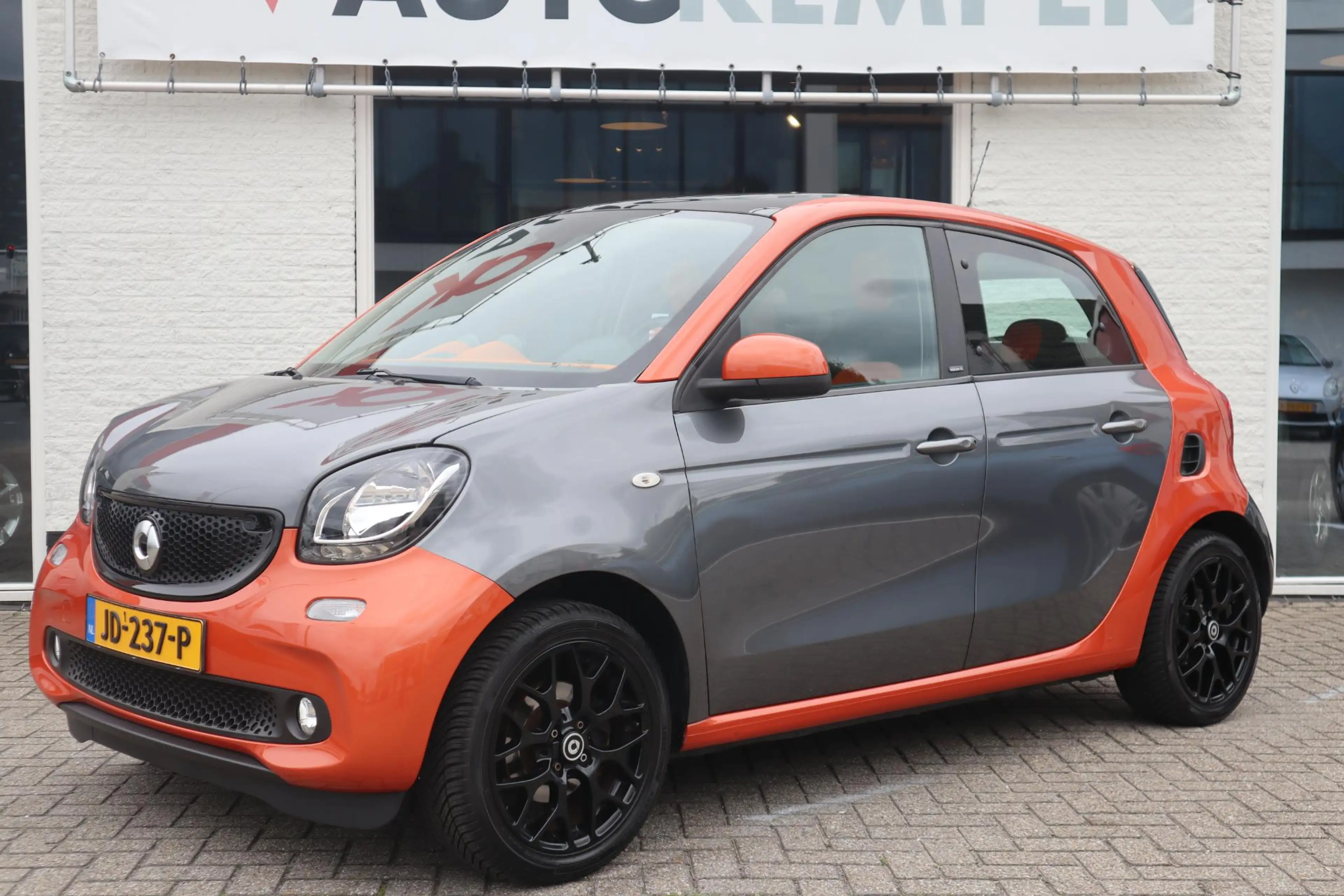 smart forFour 1.0 Passion FIRST EDITION|2X PANO|CARPLAY|NAVI|CRU