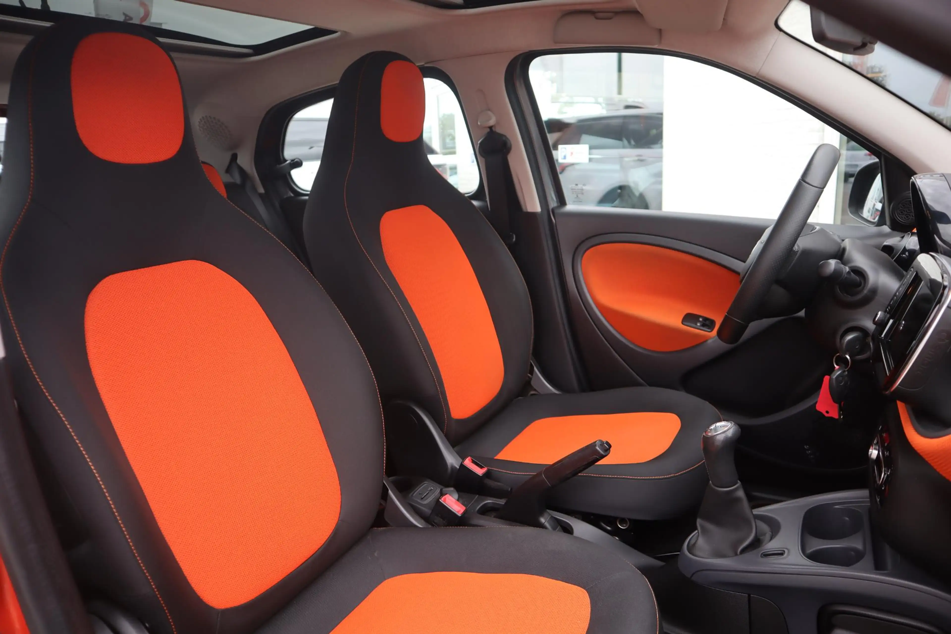 smart forFour 1.0 Passion FIRST EDITION|2X PANO|CARPLAY|NAVI|CRU — photo 4