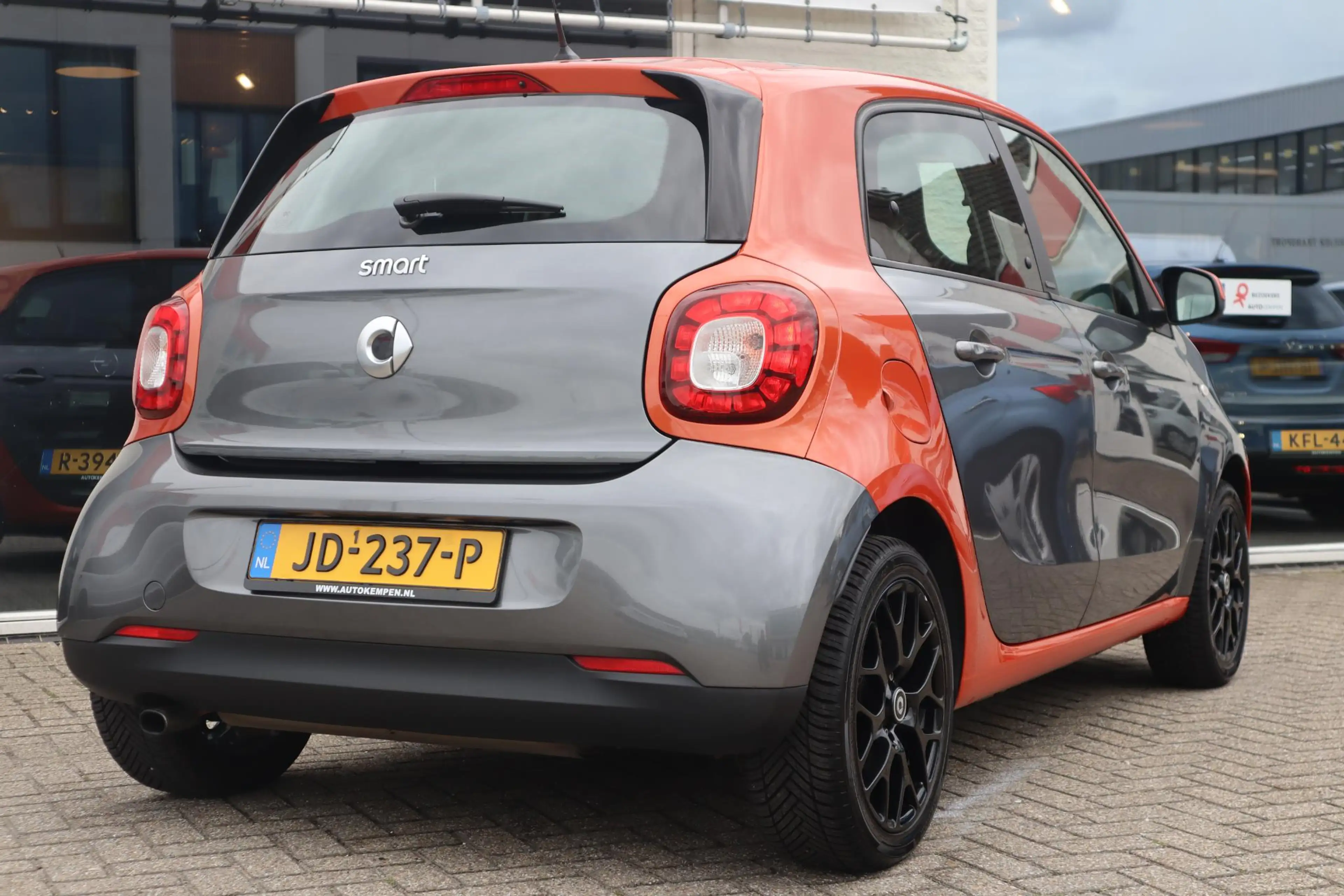 smart forFour 1.0 Passion FIRST EDITION|2X PANO|CARPLAY|NAVI|CRU — photo 7