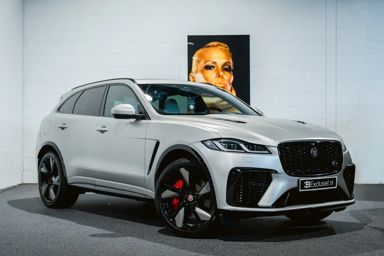 Jaguar F-Pace SVR 5.0 P550 V8 NL-auto, Pan.dak, Meridian soundsy Grau - 1