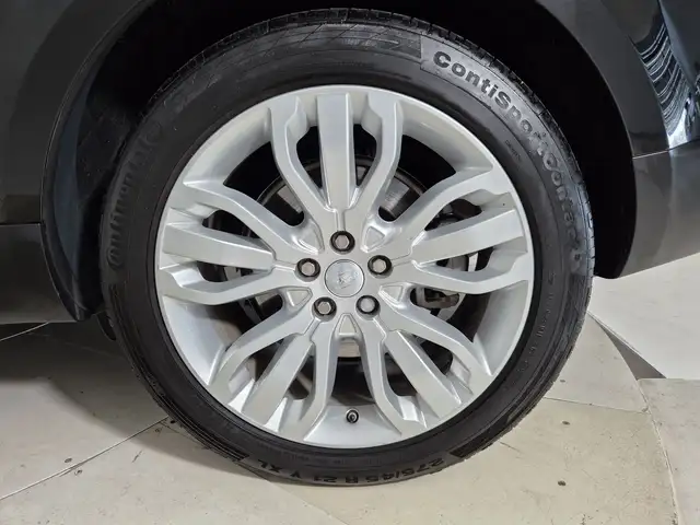 Land Rover Range Rover Sport view 9