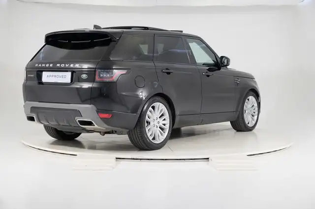 Land Rover Range Rover Sport view 2