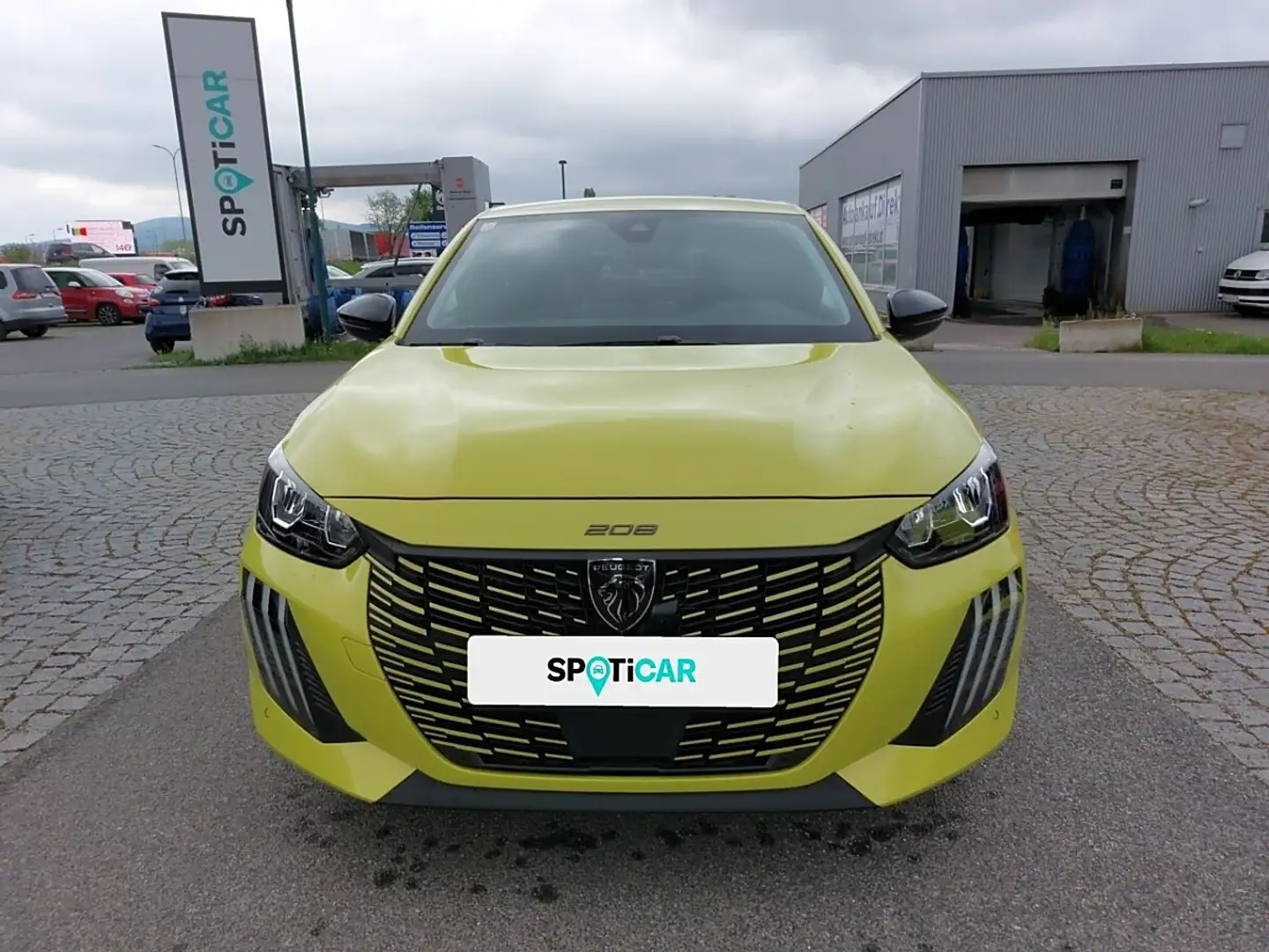 Peugeot 208 Allure Hyb Auto. Gelb - 2