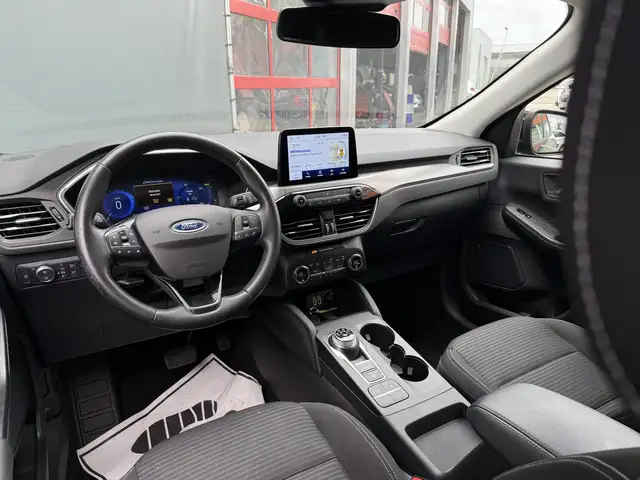 Ford Kuga view 5